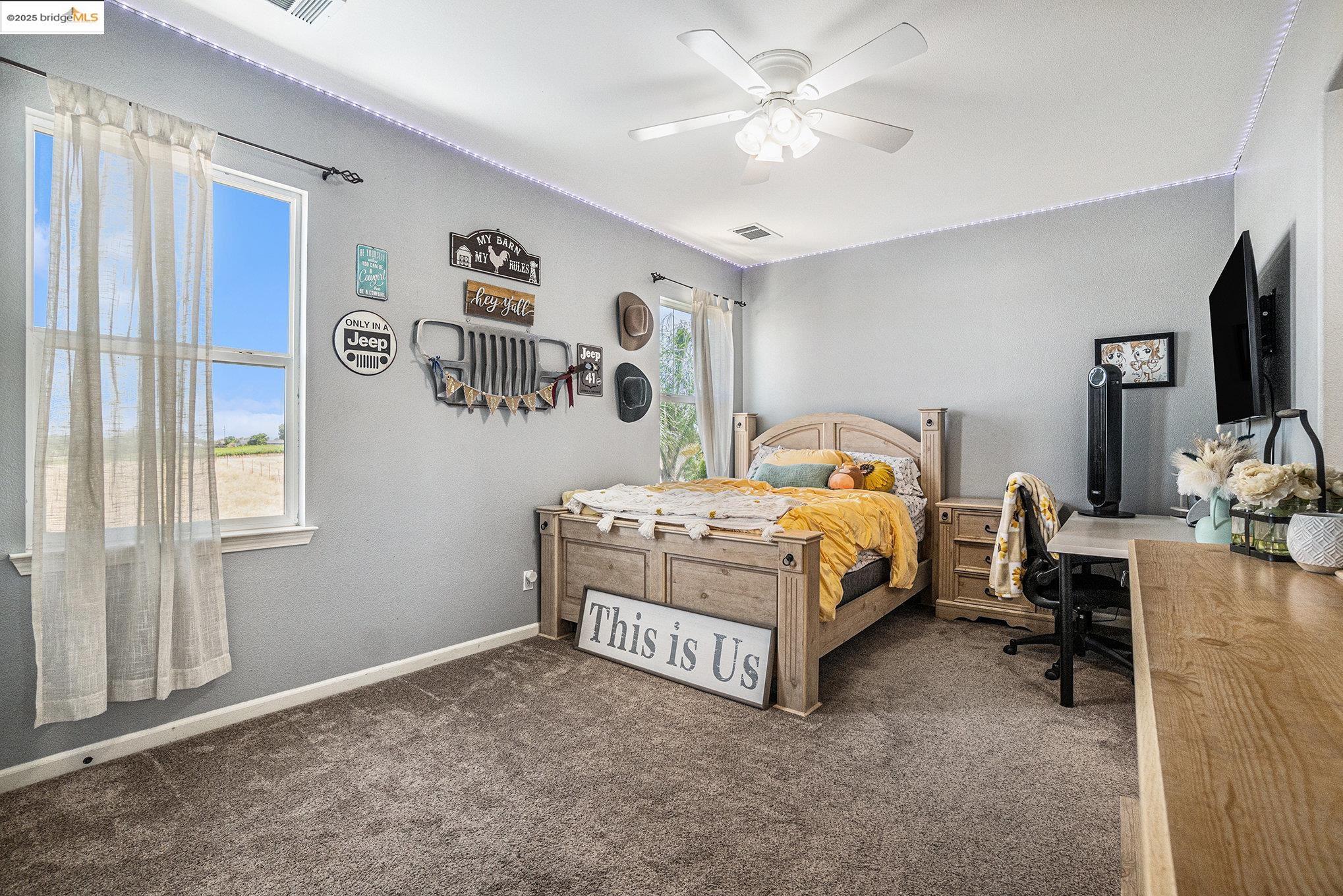 Detail Gallery Image 27 of 53 For 583 Sawgrass Way, Oakley,  CA 94561 - 5 Beds | 3/1 Baths
