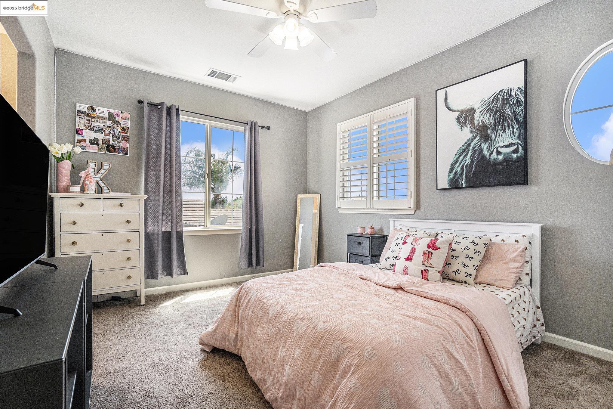 Detail Gallery Image 31 of 53 For 583 Sawgrass Way, Oakley,  CA 94561 - 5 Beds | 3/1 Baths