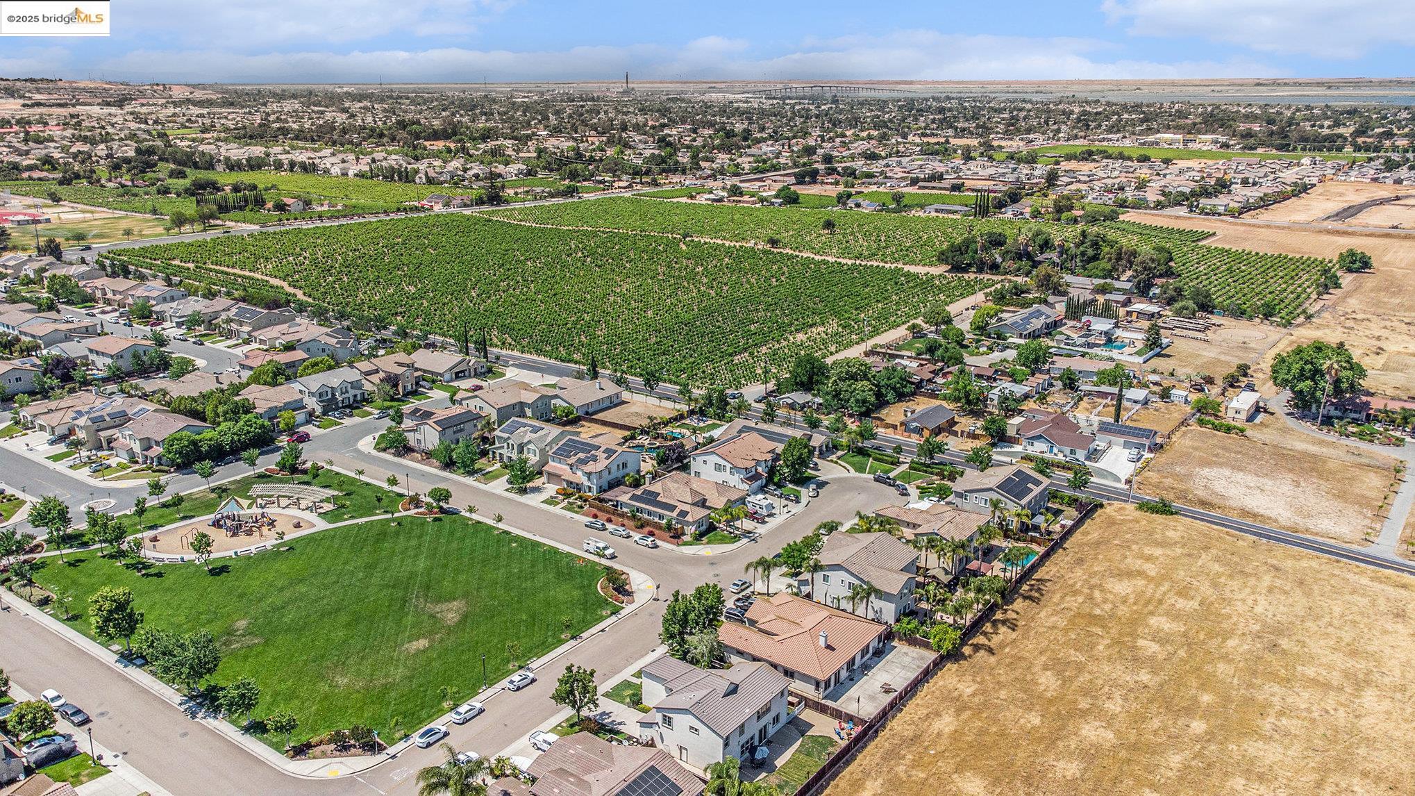 Detail Gallery Image 48 of 53 For 583 Sawgrass Way, Oakley,  CA 94561 - 5 Beds | 3/1 Baths