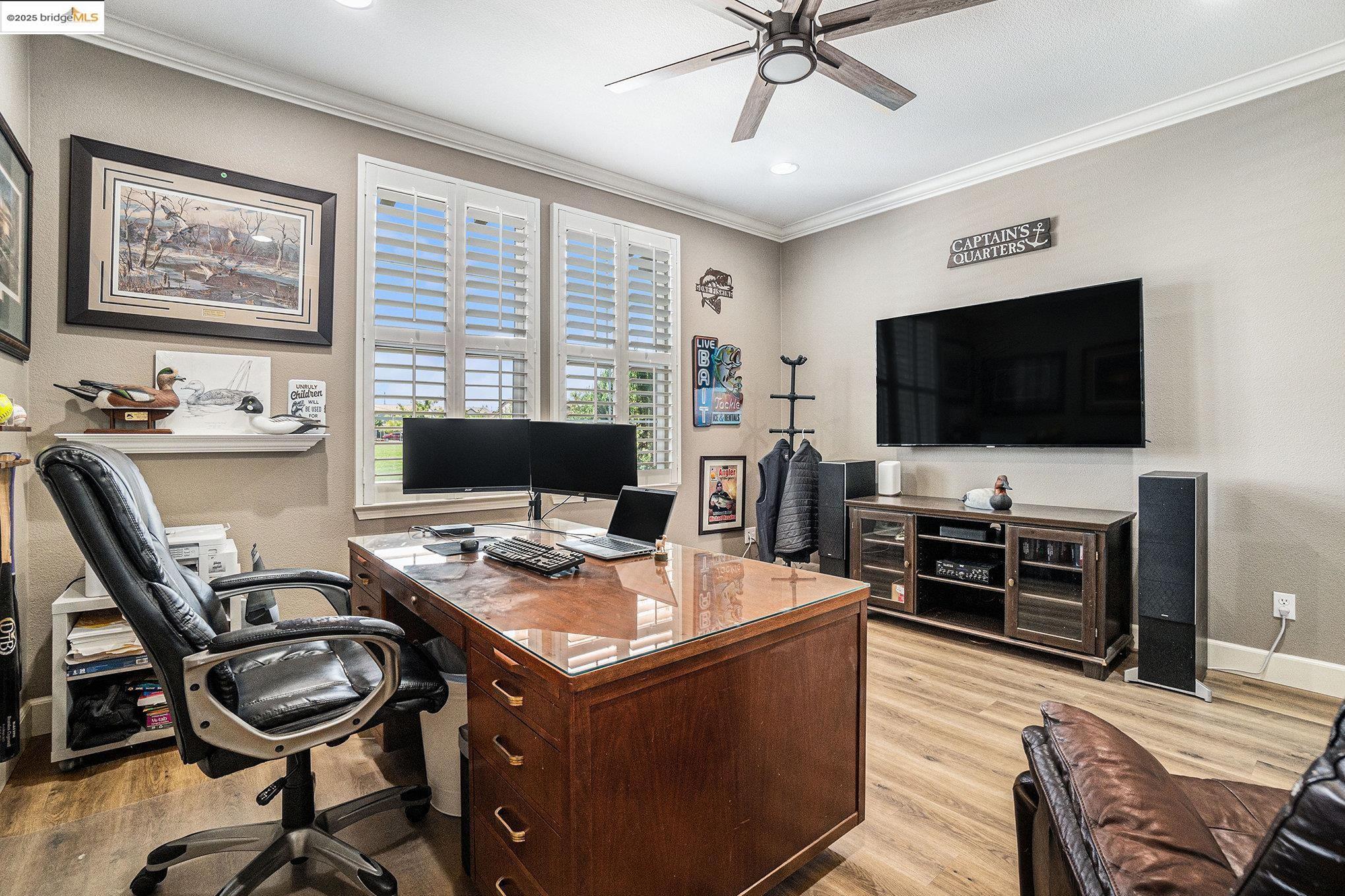 Detail Gallery Image 9 of 53 For 583 Sawgrass Way, Oakley,  CA 94561 - 5 Beds | 3/1 Baths