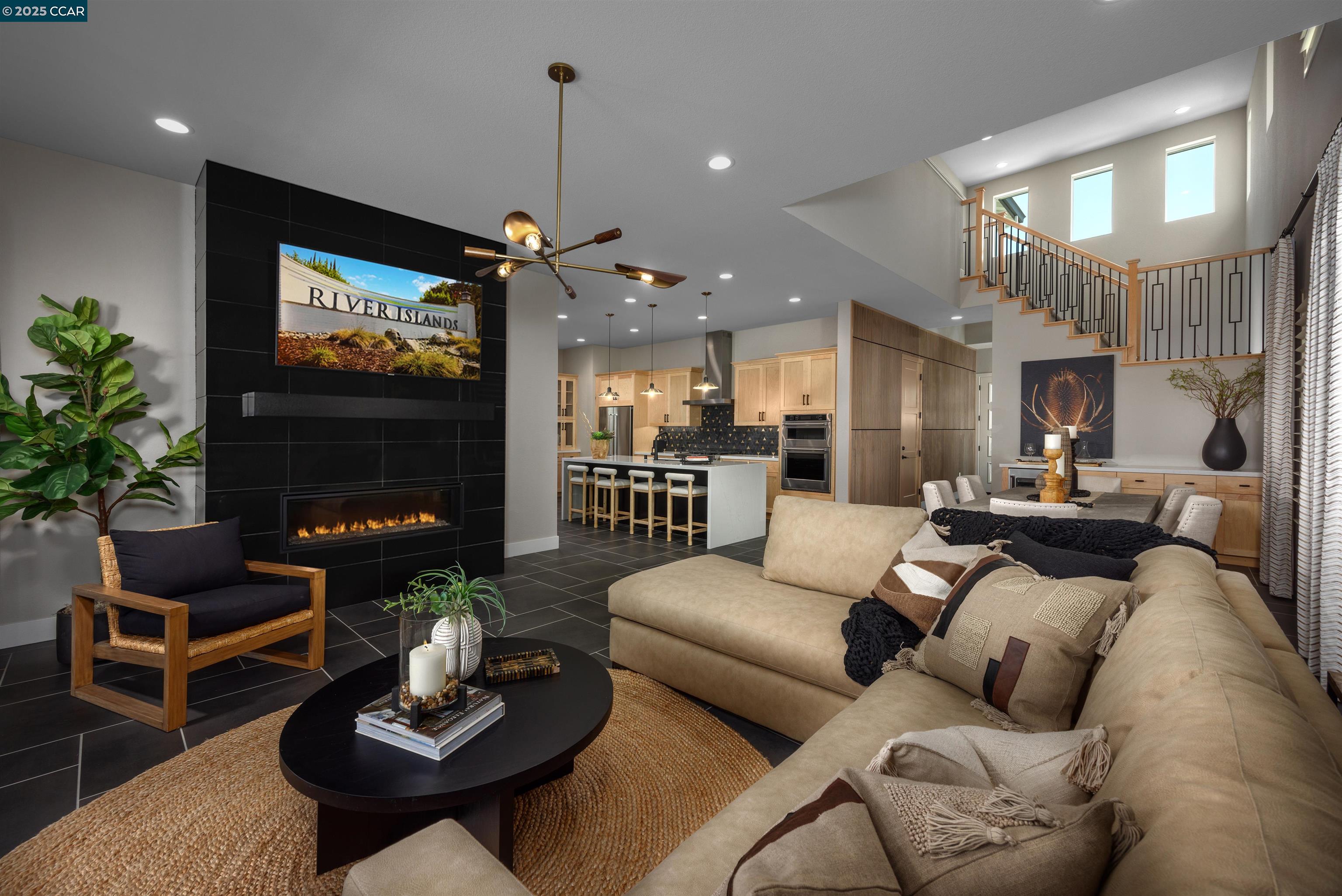 Detail Gallery Image 2 of 10 For 17588 Bushwick Lane, Lathrop,  CA 95330 - 4 Beds | 3 Baths