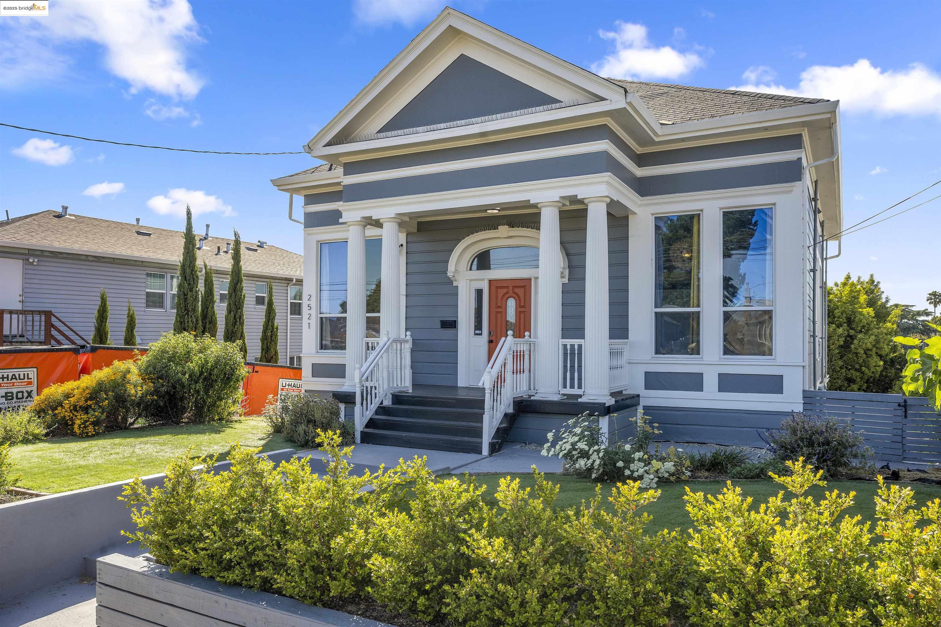 Detail Gallery Image 1 of 60 For 2521 Grande Vista Ave, Oakland,  CA 94601 - 5 Beds | 3 Baths