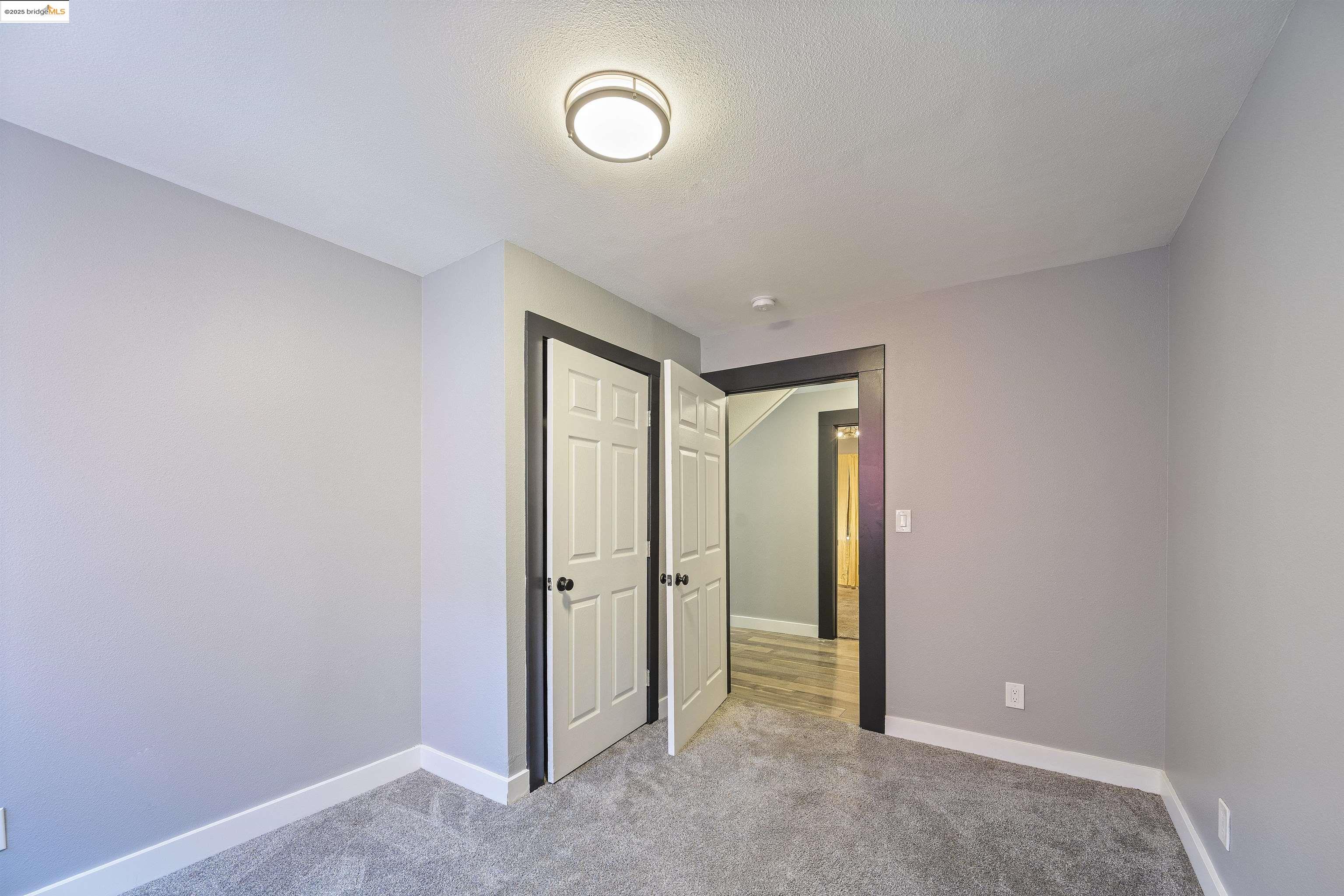 Detail Gallery Image 46 of 60 For 2521 Grande Vista Ave, Oakland,  CA 94601 - 5 Beds | 3 Baths