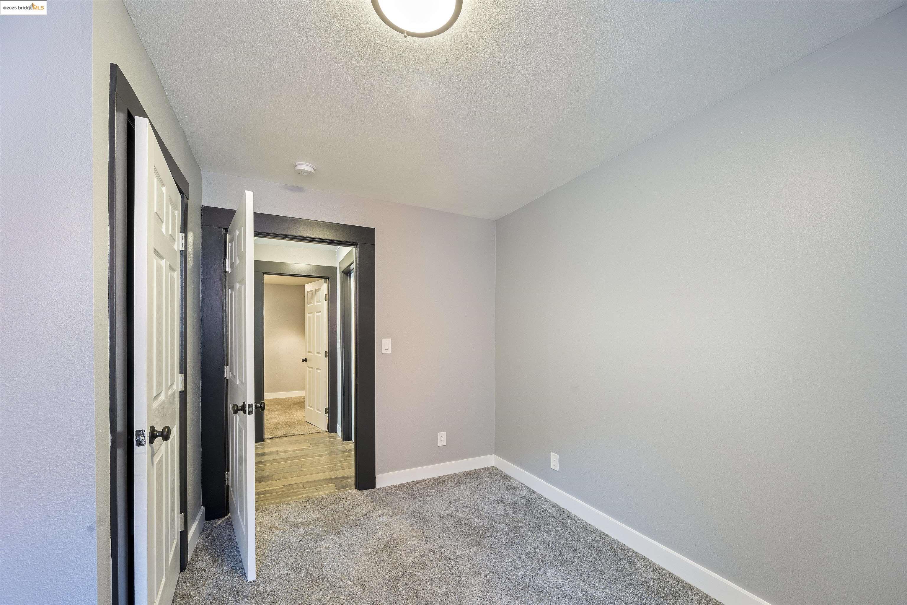 Detail Gallery Image 47 of 60 For 2521 Grande Vista Ave, Oakland,  CA 94601 - 5 Beds | 3 Baths