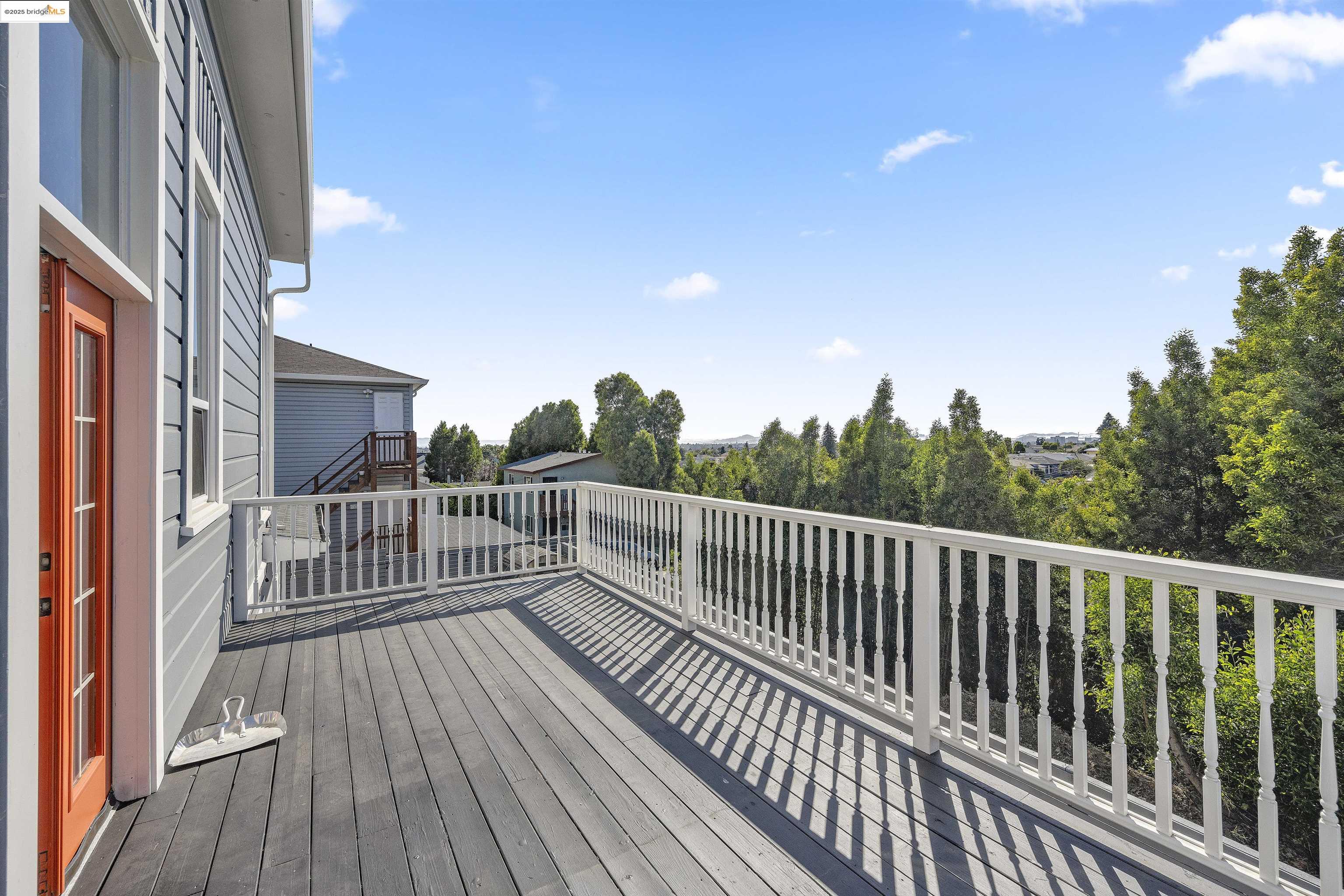 Detail Gallery Image 57 of 60 For 2521 Grande Vista Ave, Oakland,  CA 94601 - 5 Beds | 3 Baths