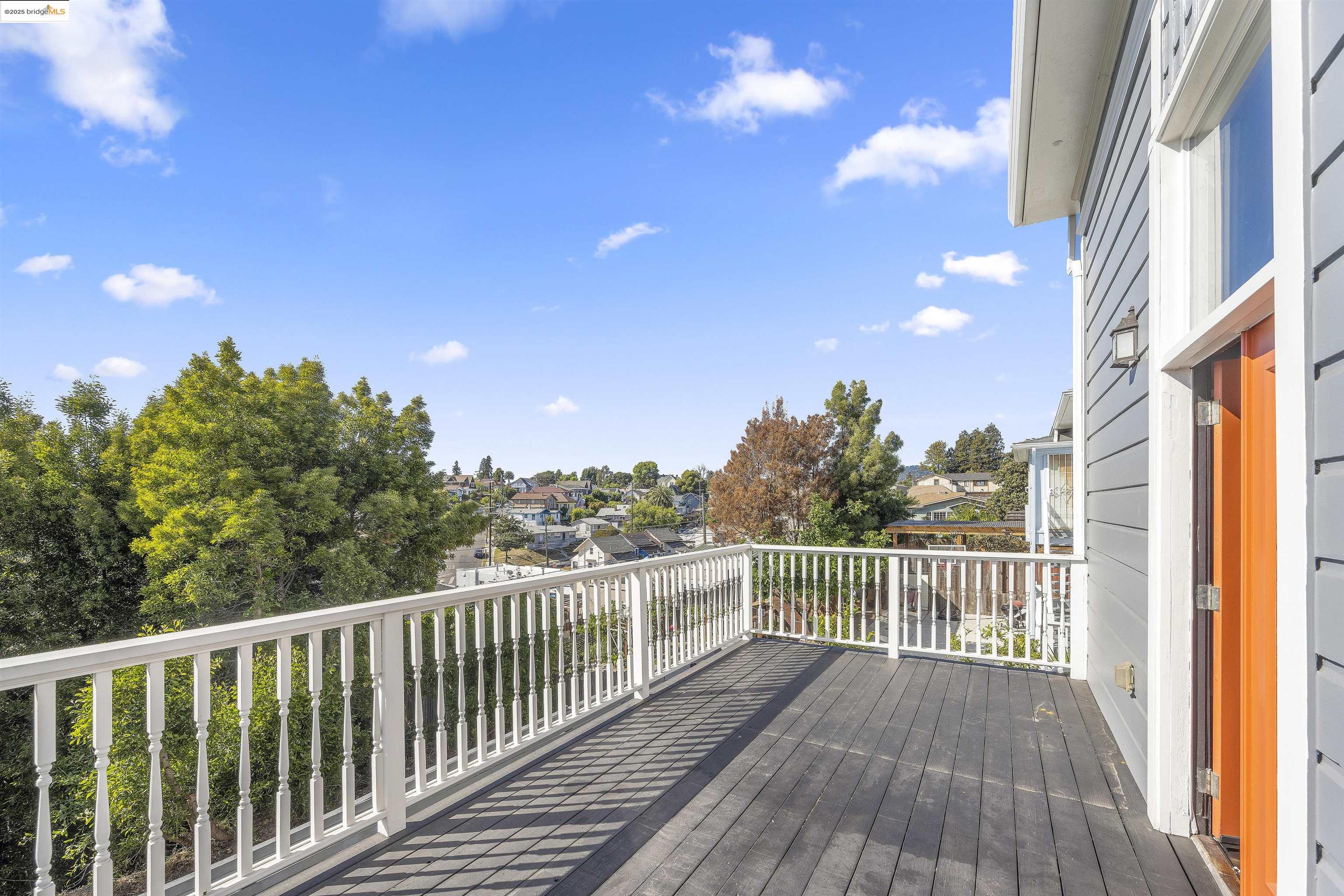 Detail Gallery Image 60 of 60 For 2521 Grande Vista Ave, Oakland,  CA 94601 - 5 Beds | 3 Baths