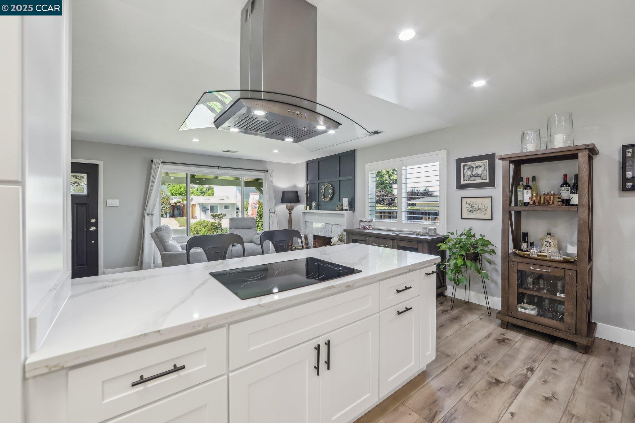Detail Gallery Image 15 of 31 For 5521 Alaska Dr, Concord,  CA 94521 - 3 Beds | 2 Baths