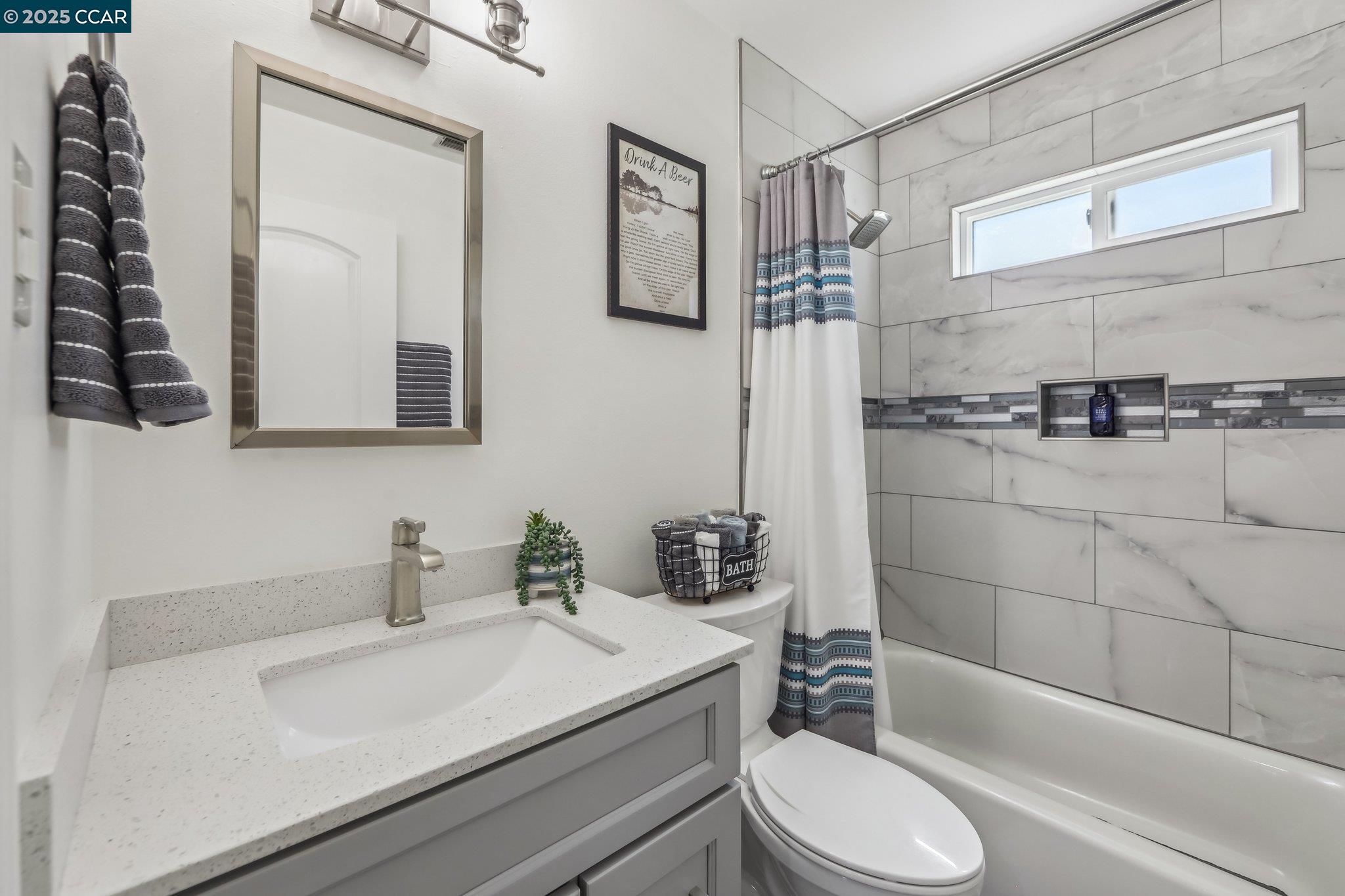 Detail Gallery Image 19 of 31 For 5521 Alaska Dr, Concord,  CA 94521 - 3 Beds | 2 Baths