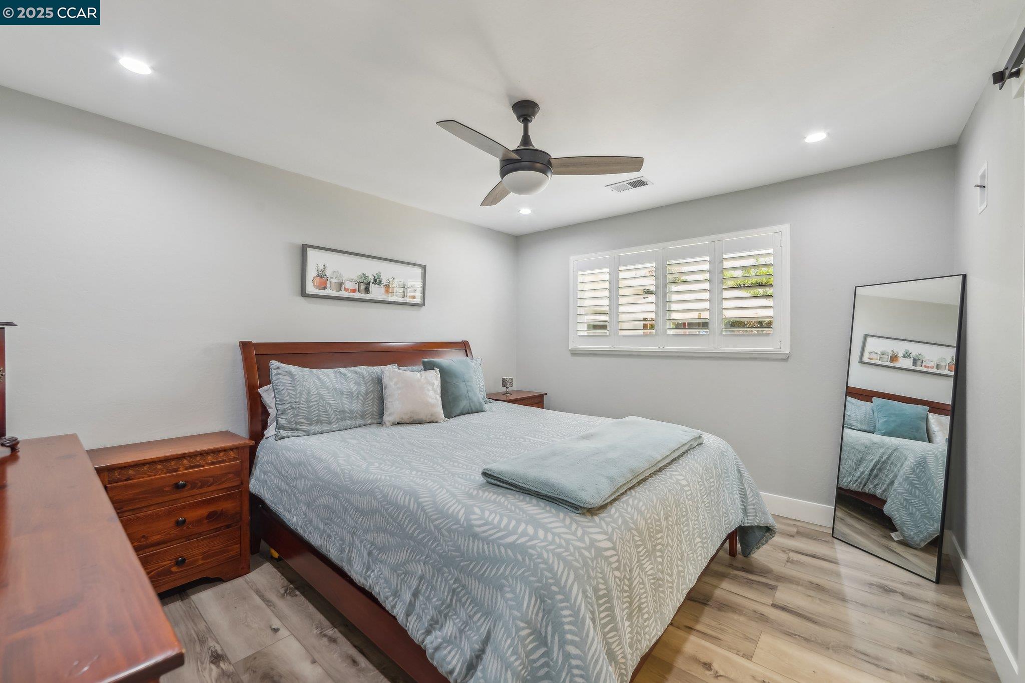 Detail Gallery Image 21 of 31 For 5521 Alaska Dr, Concord,  CA 94521 - 3 Beds | 2 Baths