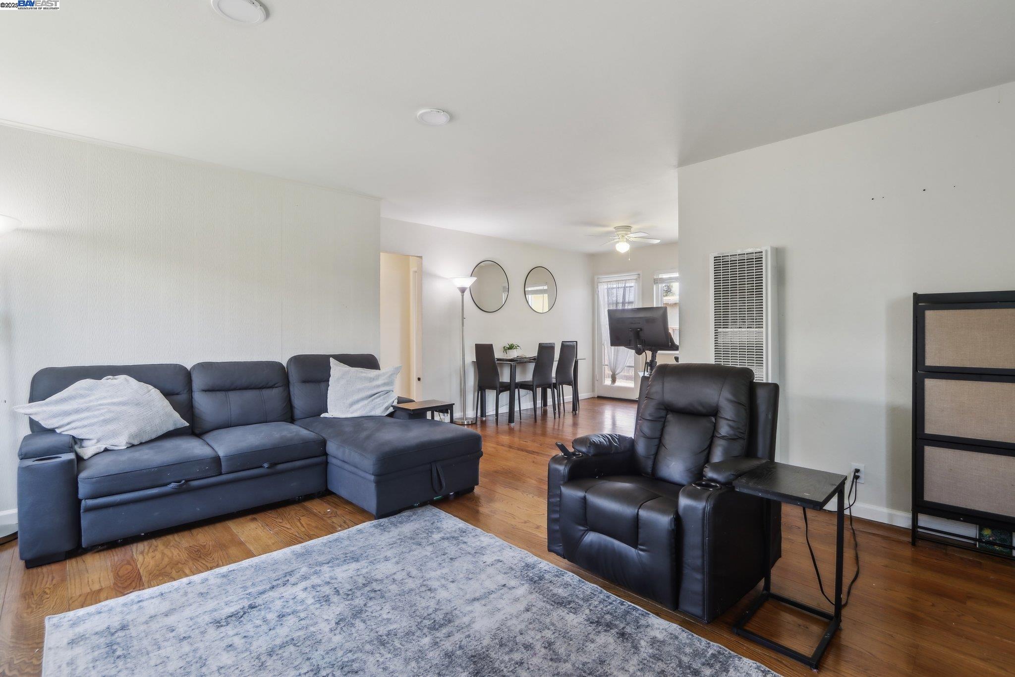 Detail Gallery Image 5 of 24 For 759 Bishop Ave, Hayward,  CA 94544 - 3 Beds | 1 Baths
