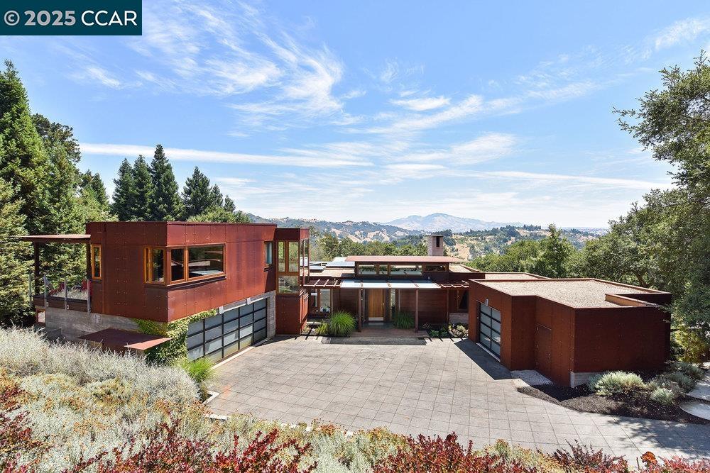 Detail Gallery Image 1 of 1 For 3983 Canyon Road, Lafayette,  CA 94549 - 5 Beds | 4/1 Baths