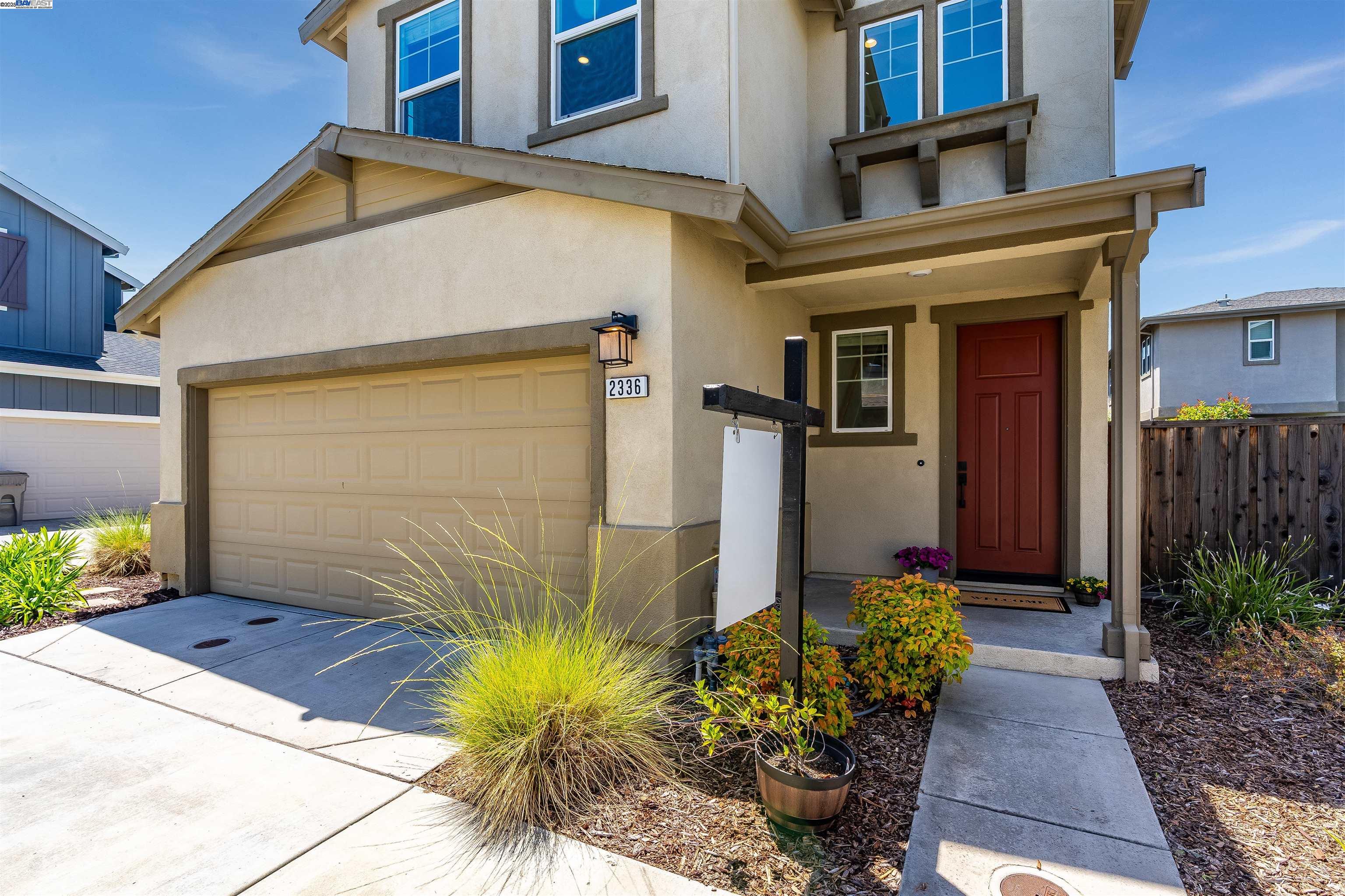 Detail Gallery Image 1 of 1 For 2336 Endeavor Way, Sacramento,  CA 95834 - 3 Beds | 2/1 Baths