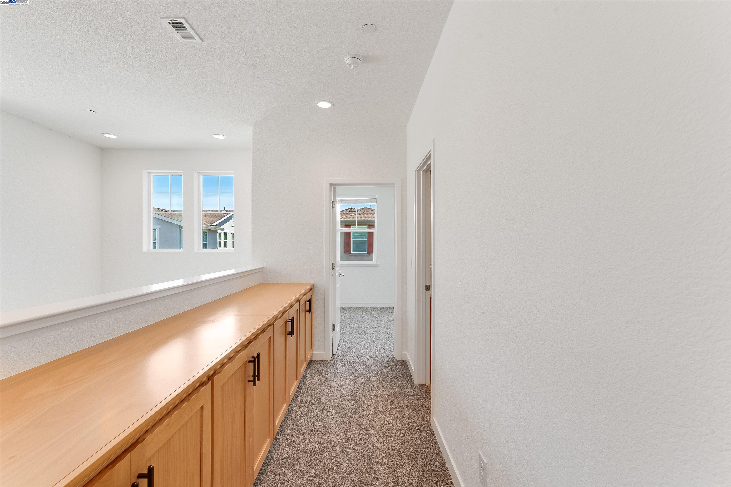 Detail Gallery Image 17 of 38 For 2336 Endeavor Way, Sacramento,  CA 95834 - 3 Beds | 2/1 Baths