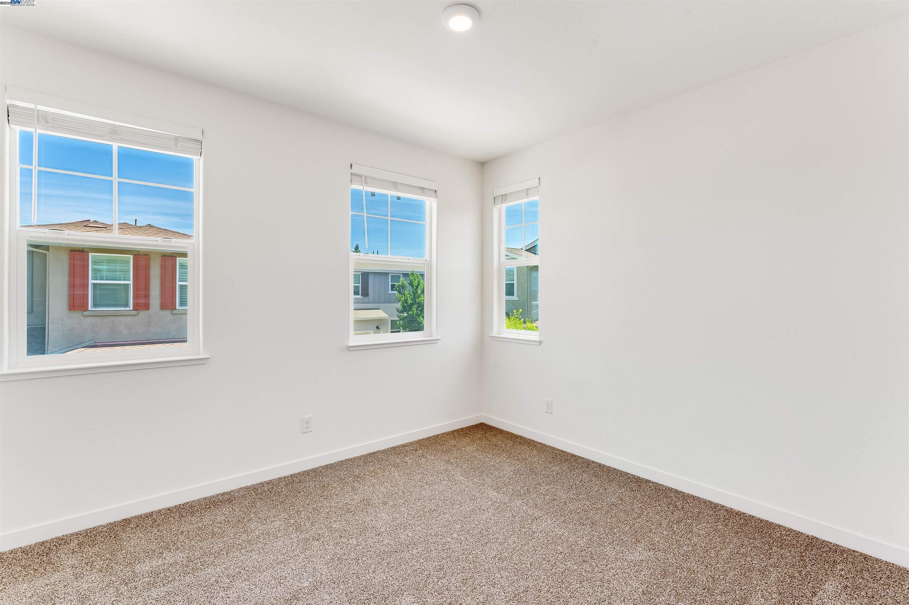 Detail Gallery Image 20 of 38 For 2336 Endeavor Way, Sacramento,  CA 95834 - 3 Beds | 2/1 Baths