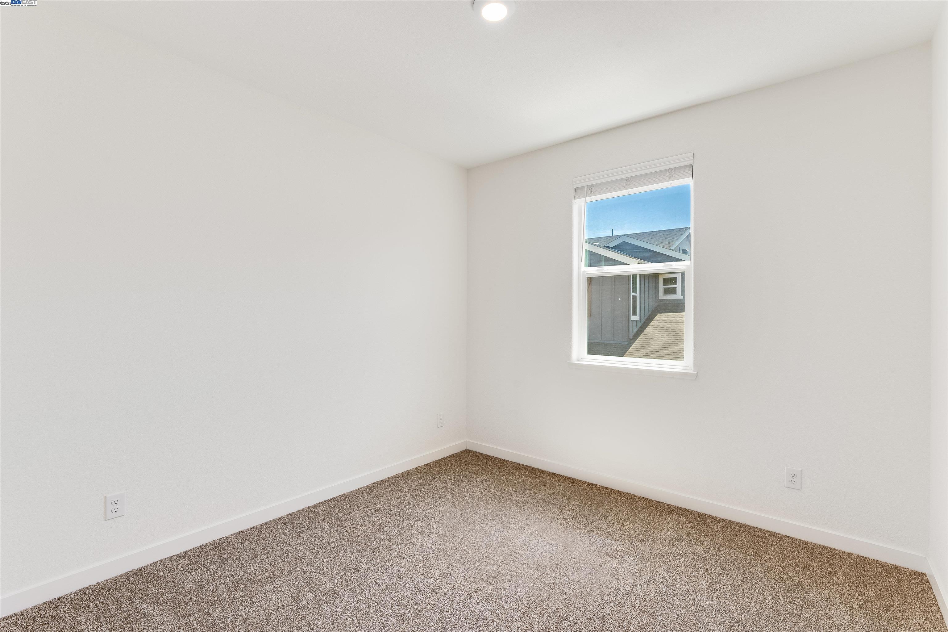 Detail Gallery Image 29 of 38 For 2336 Endeavor Way, Sacramento,  CA 95834 - 3 Beds | 2/1 Baths