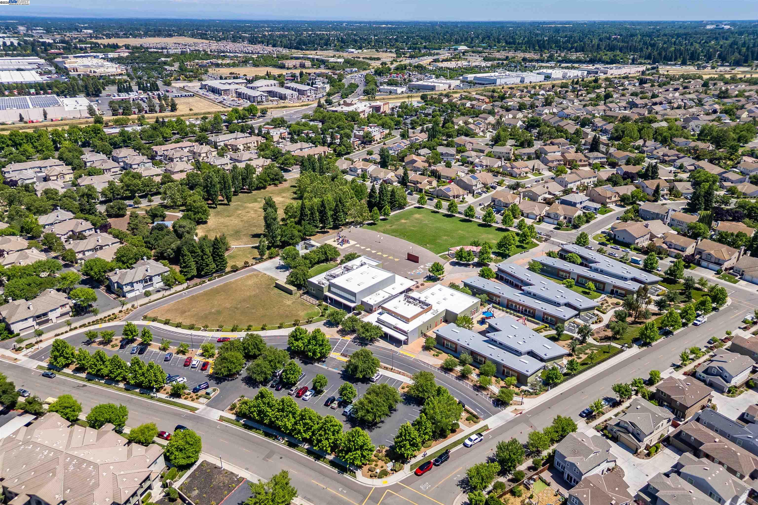 Detail Gallery Image 37 of 38 For 2336 Endeavor Way, Sacramento,  CA 95834 - 3 Beds | 2/1 Baths