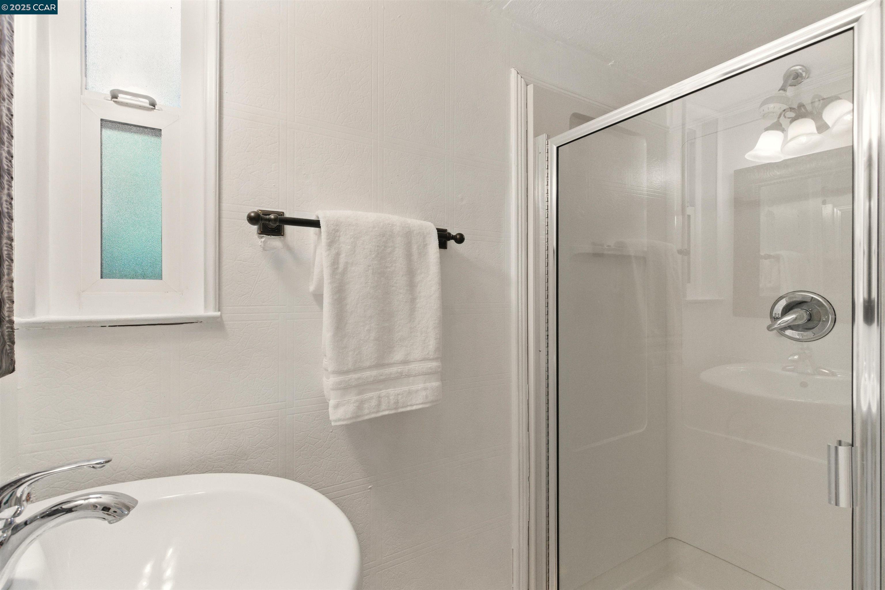 Detail Gallery Image 15 of 36 For 1352 Tree Garden Pl, Concord,  CA 94518 - 3 Beds | 2 Baths