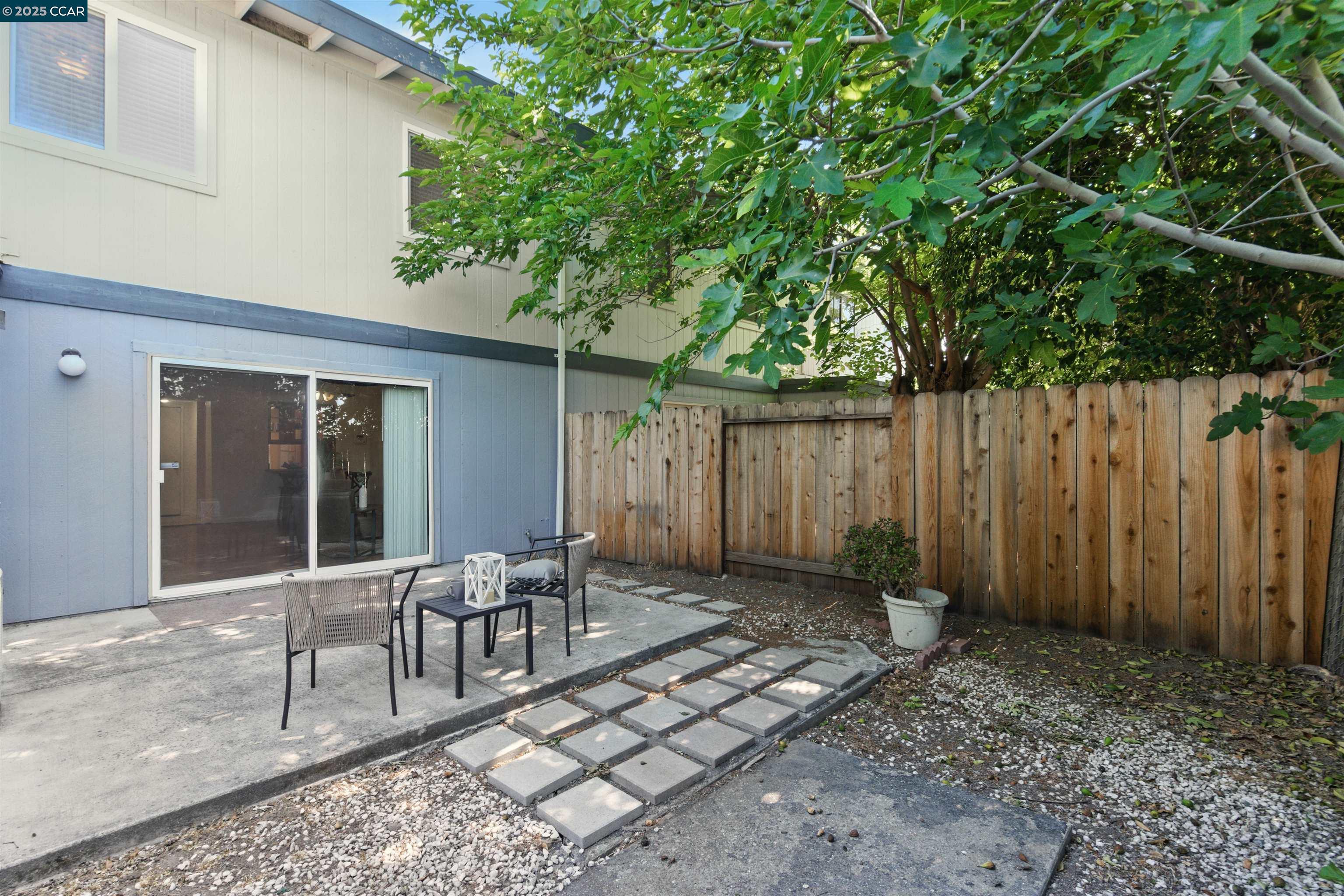 Detail Gallery Image 26 of 36 For 1352 Tree Garden Pl, Concord,  CA 94518 - 3 Beds | 2 Baths