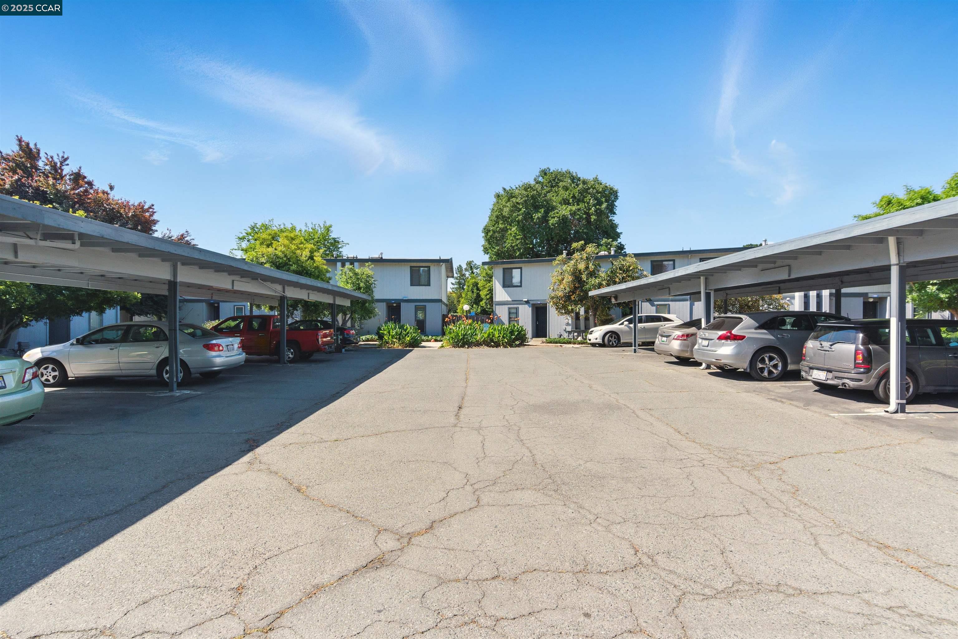 Detail Gallery Image 30 of 36 For 1352 Tree Garden Pl, Concord,  CA 94518 - 3 Beds | 2 Baths