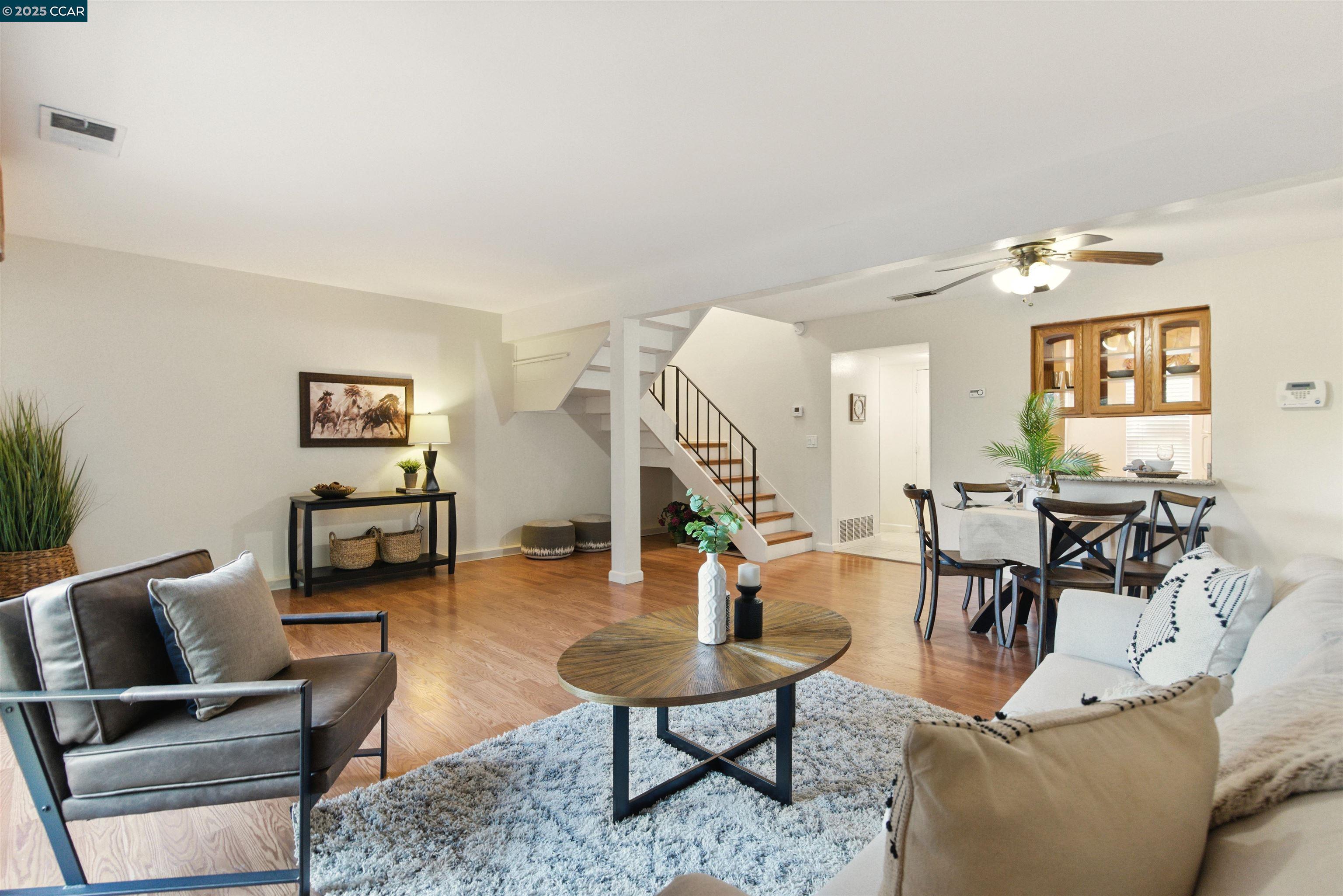 Detail Gallery Image 4 of 36 For 1352 Tree Garden Pl, Concord,  CA 94518 - 3 Beds | 2 Baths