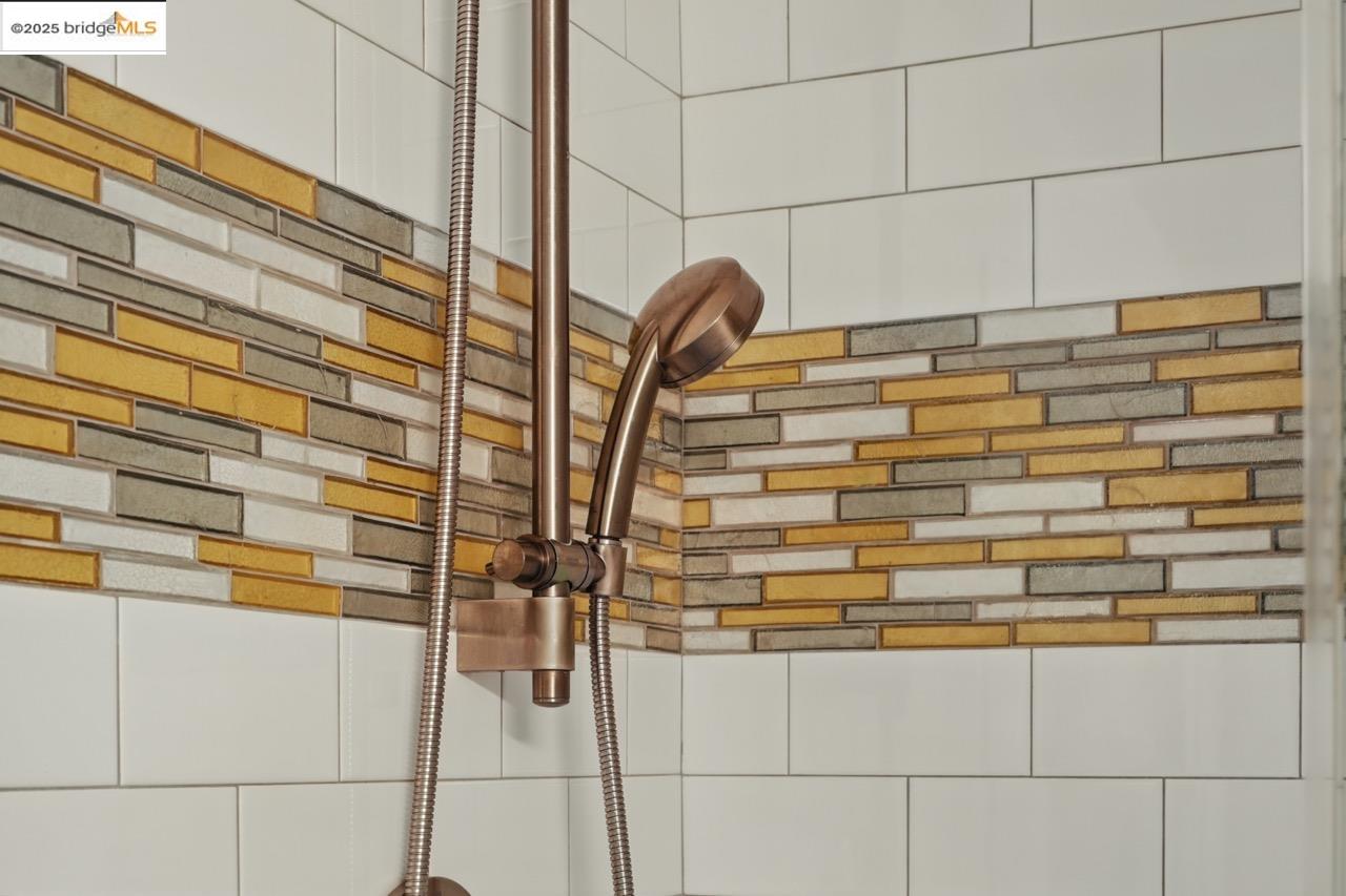 Detail Gallery Image 25 of 32 For 1555 Lakeside Dr #191,  Oakland,  CA 94612 - 2 Beds | 2 Baths