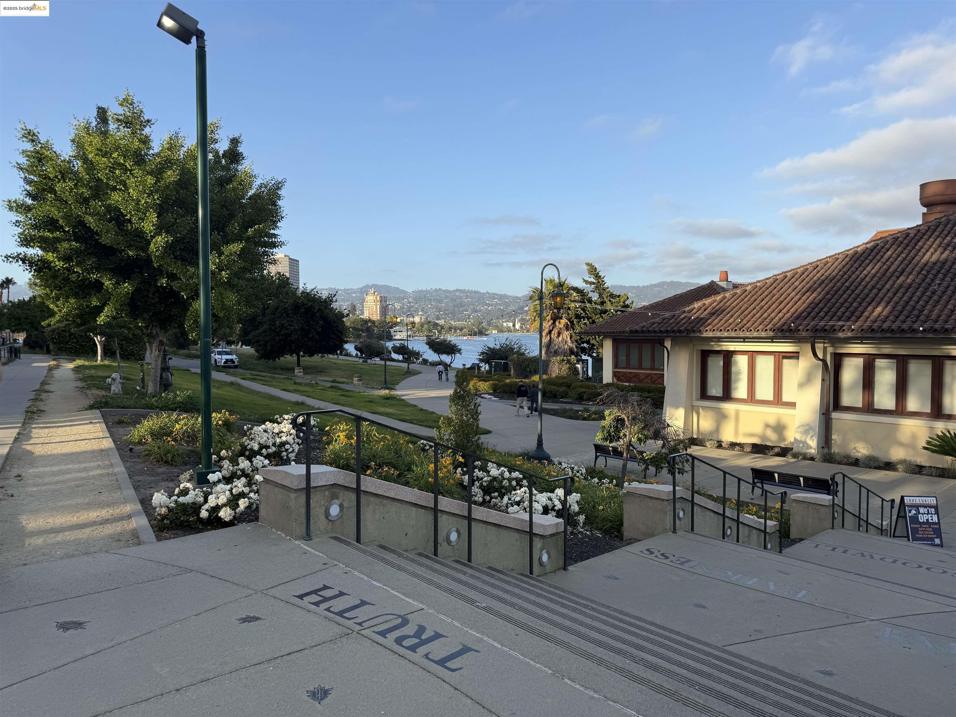 Detail Gallery Image 33 of 47 For 1555 Lakeside Dr #191,  Oakland,  CA 94612 - 2 Beds | 2 Baths