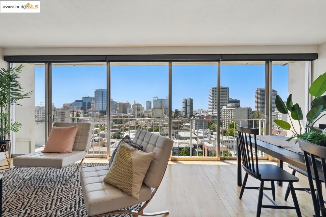 Detail Gallery Image 8 of 32 For 1555 Lakeside Dr #191,  Oakland,  CA 94612 - 2 Beds | 2 Baths