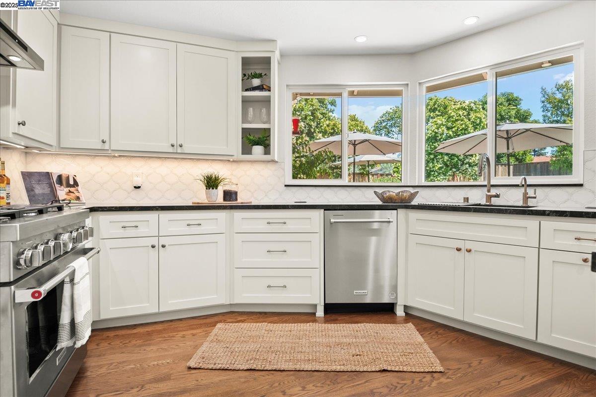 Detail Gallery Image 15 of 46 For 2284 Norwood Rd, Livermore,  CA 94550 - 3 Beds | 2 Baths