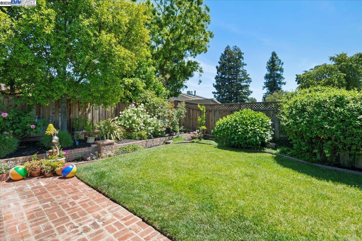 Detail Gallery Image 44 of 46 For 2284 Norwood Rd, Livermore,  CA 94550 - 3 Beds | 2 Baths