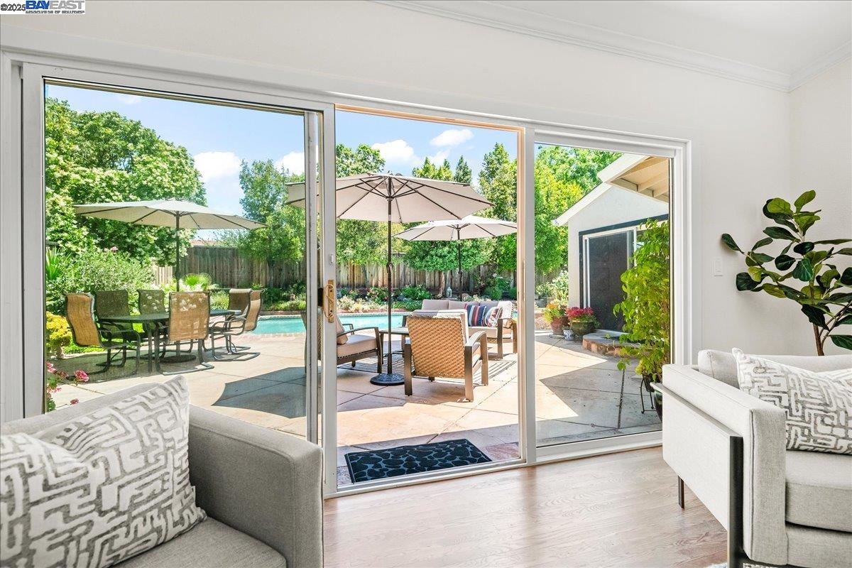 Detail Gallery Image 7 of 46 For 2284 Norwood Rd, Livermore,  CA 94550 - 3 Beds | 2 Baths