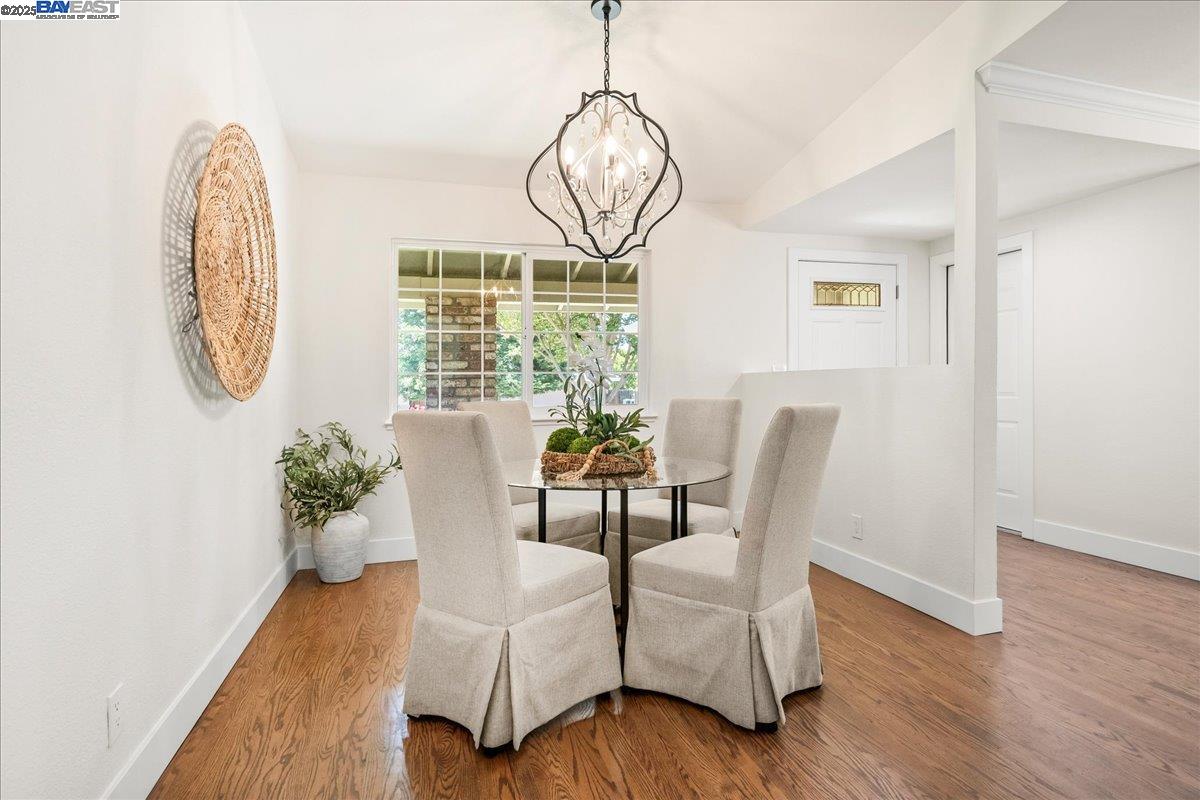 Detail Gallery Image 10 of 46 For 2284 Norwood Rd, Livermore,  CA 94550 - 3 Beds | 2 Baths