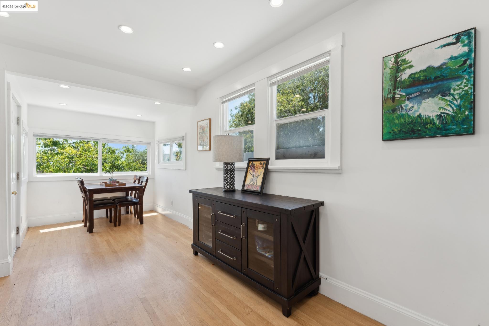 Detail Gallery Image 9 of 18 For 2823 11th Ave #C,  Oakland,  CA 94610 - 2 Beds | 1 Baths