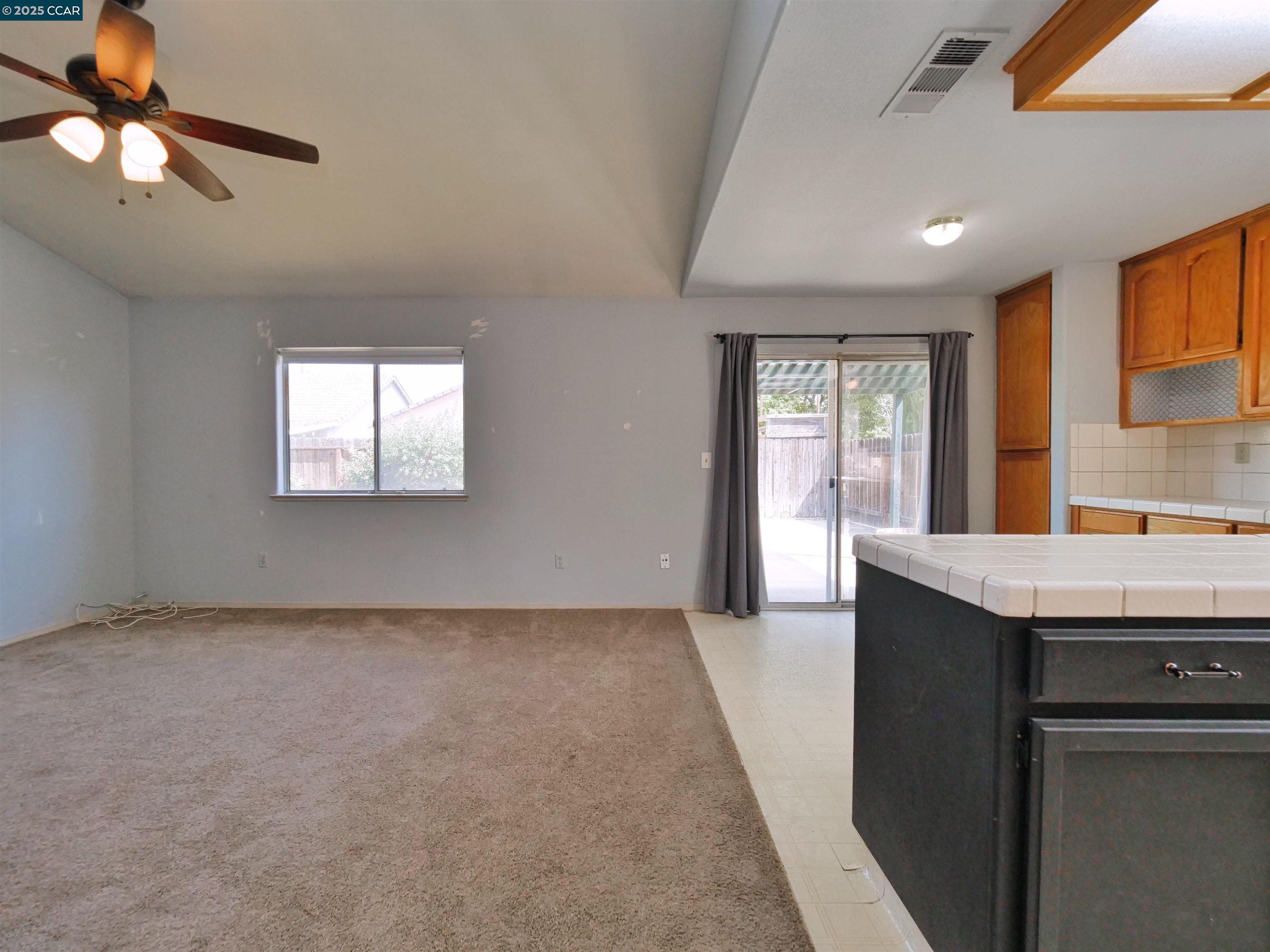 Detail Gallery Image 15 of 60 For 4301 Castle Cary Lane, Salida,  CA 95368 - 3 Beds | 2 Baths