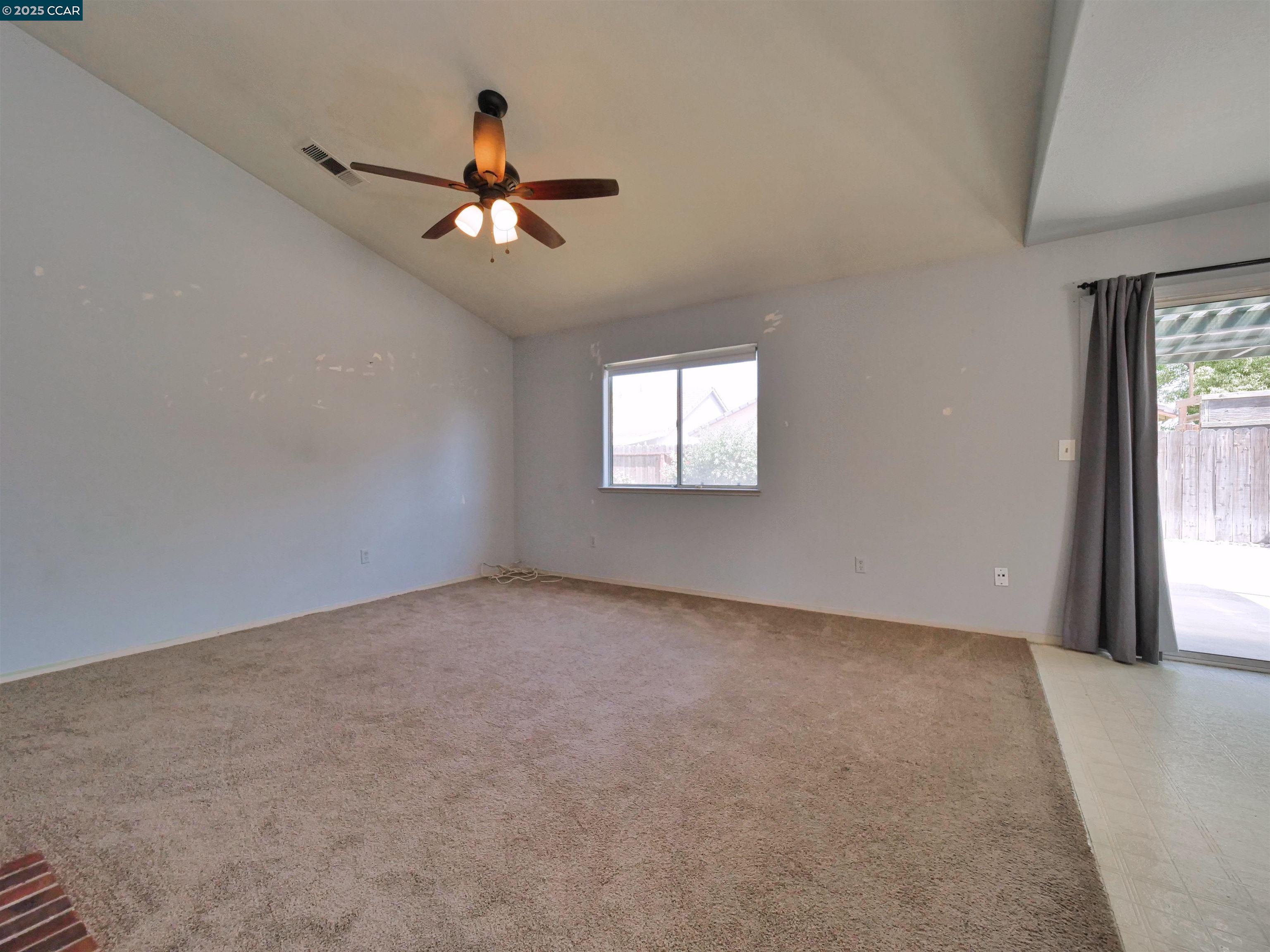 Detail Gallery Image 16 of 60 For 4301 Castle Cary Lane, Salida,  CA 95368 - 3 Beds | 2 Baths
