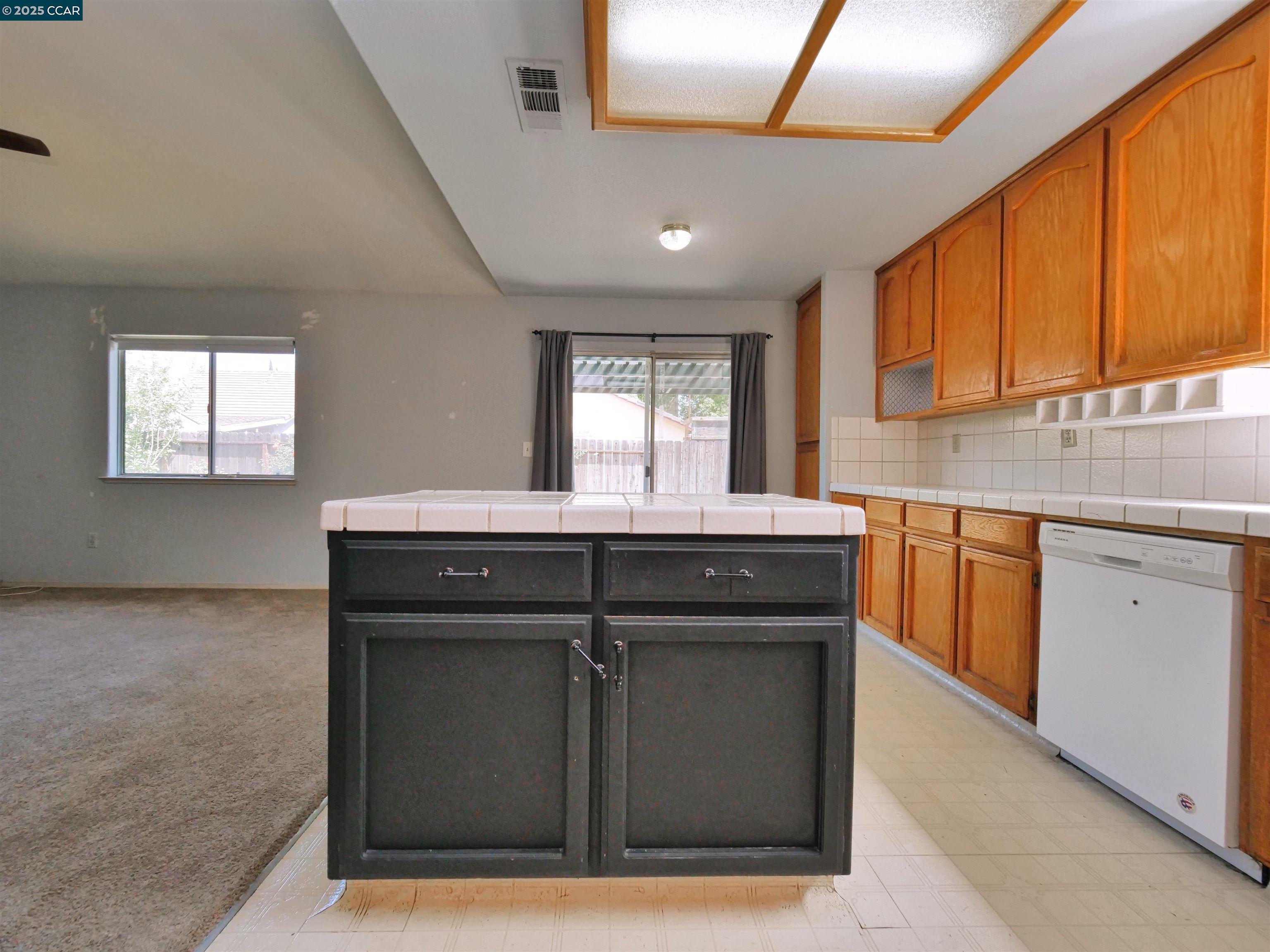 Detail Gallery Image 26 of 60 For 4301 Castle Cary Lane, Salida,  CA 95368 - 3 Beds | 2 Baths