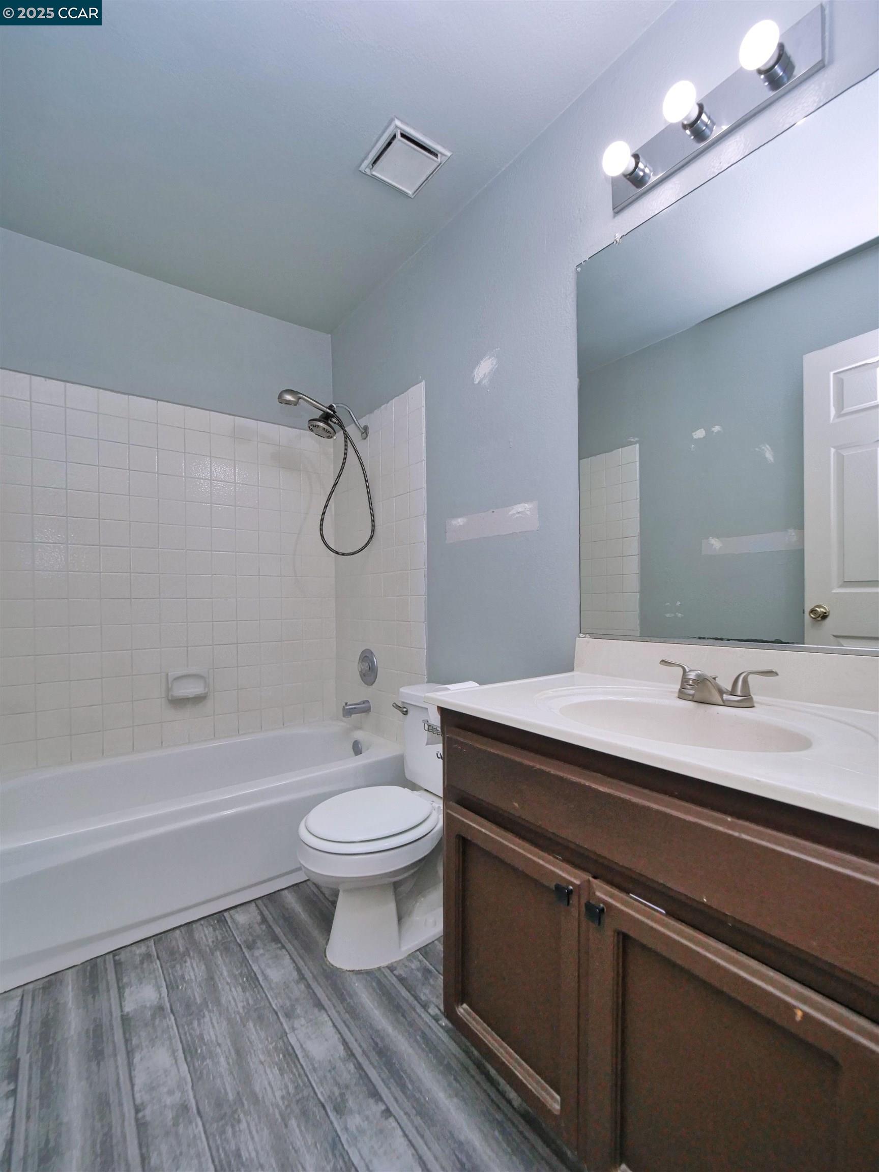 Detail Gallery Image 35 of 60 For 4301 Castle Cary Lane, Salida,  CA 95368 - 3 Beds | 2 Baths