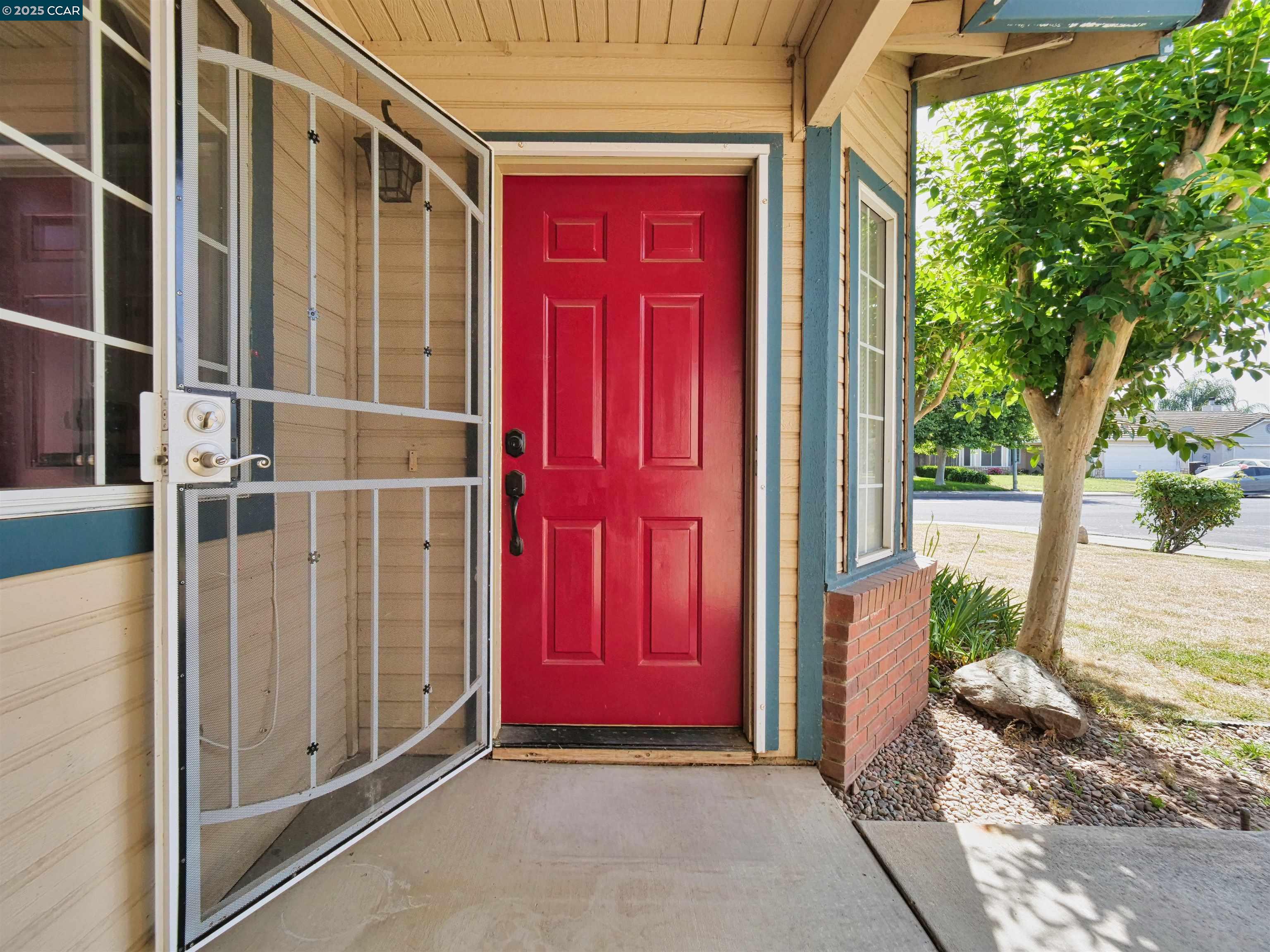 Detail Gallery Image 5 of 60 For 4301 Castle Cary Lane, Salida,  CA 95368 - 3 Beds | 2 Baths