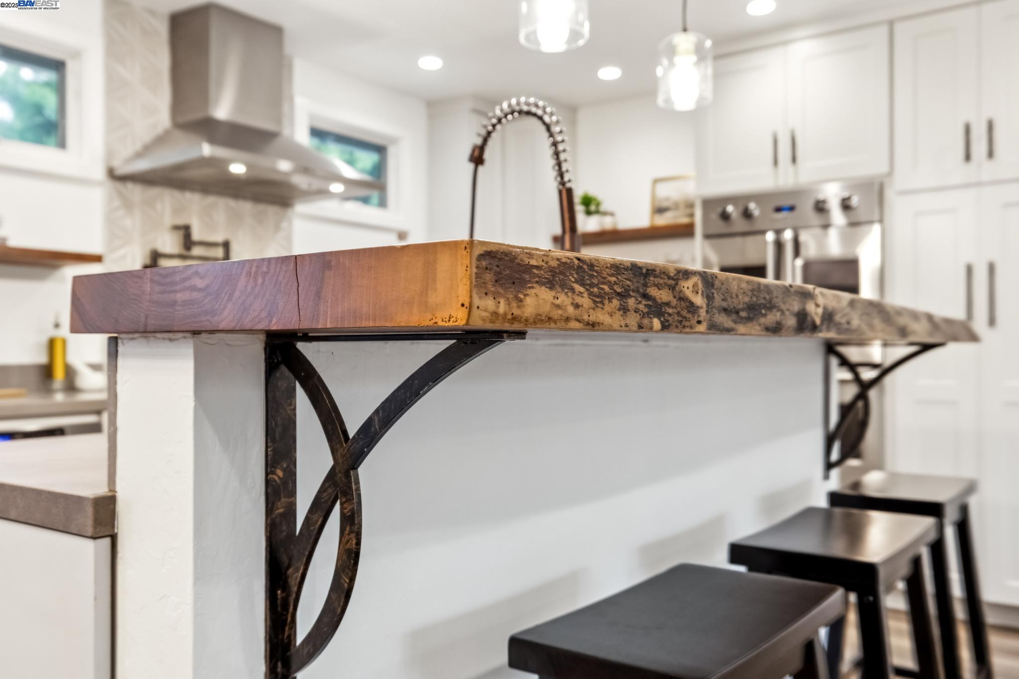 Detail Gallery Image 18 of 55 For 3134 Terry Ct, Castro Valley,  CA 94546 - 4 Beds | 2/1 Baths
