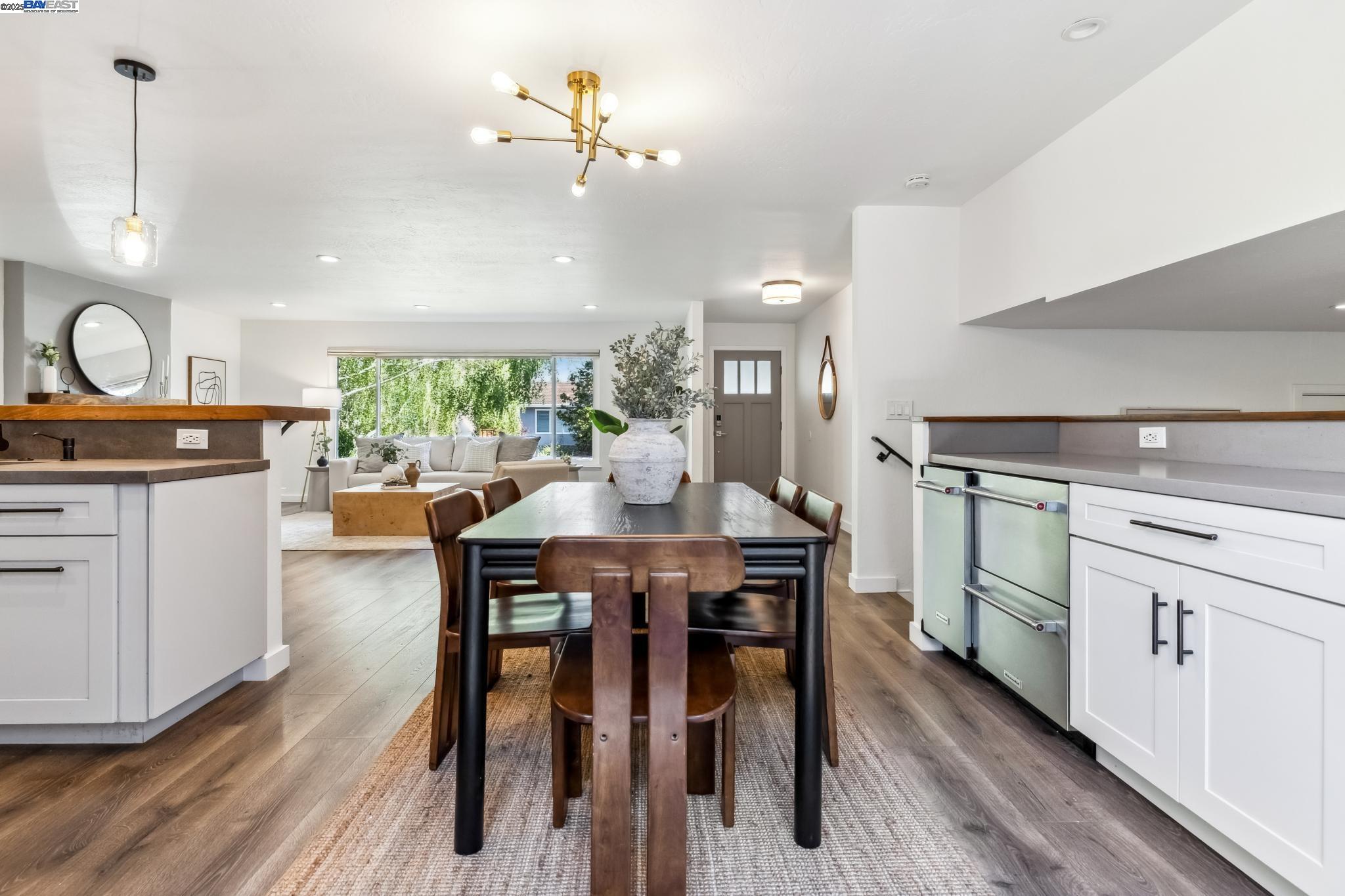 Detail Gallery Image 26 of 55 For 3134 Terry Ct, Castro Valley,  CA 94546 - 4 Beds | 2/1 Baths