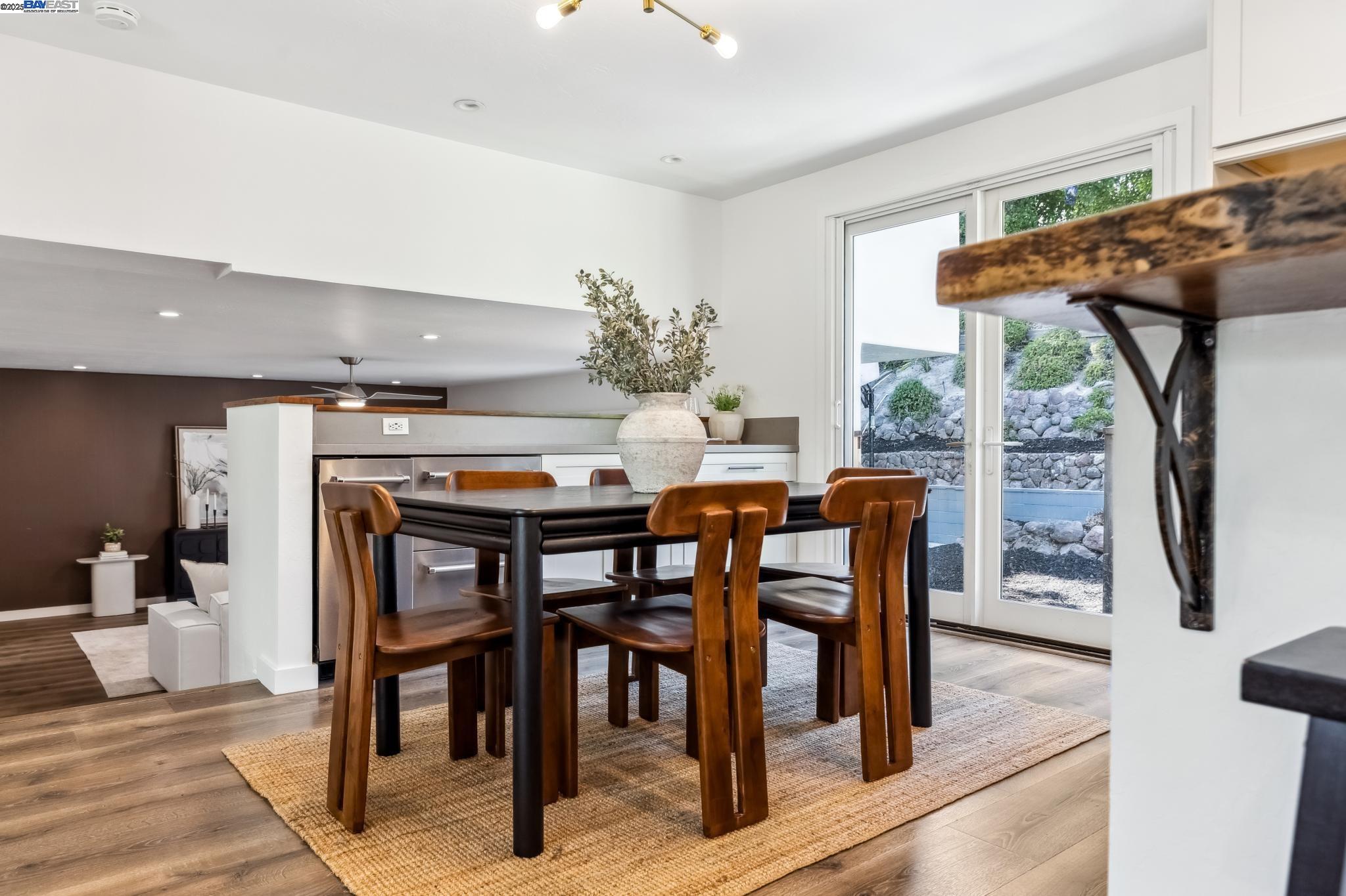 Detail Gallery Image 28 of 55 For 3134 Terry Ct, Castro Valley,  CA 94546 - 4 Beds | 2/1 Baths