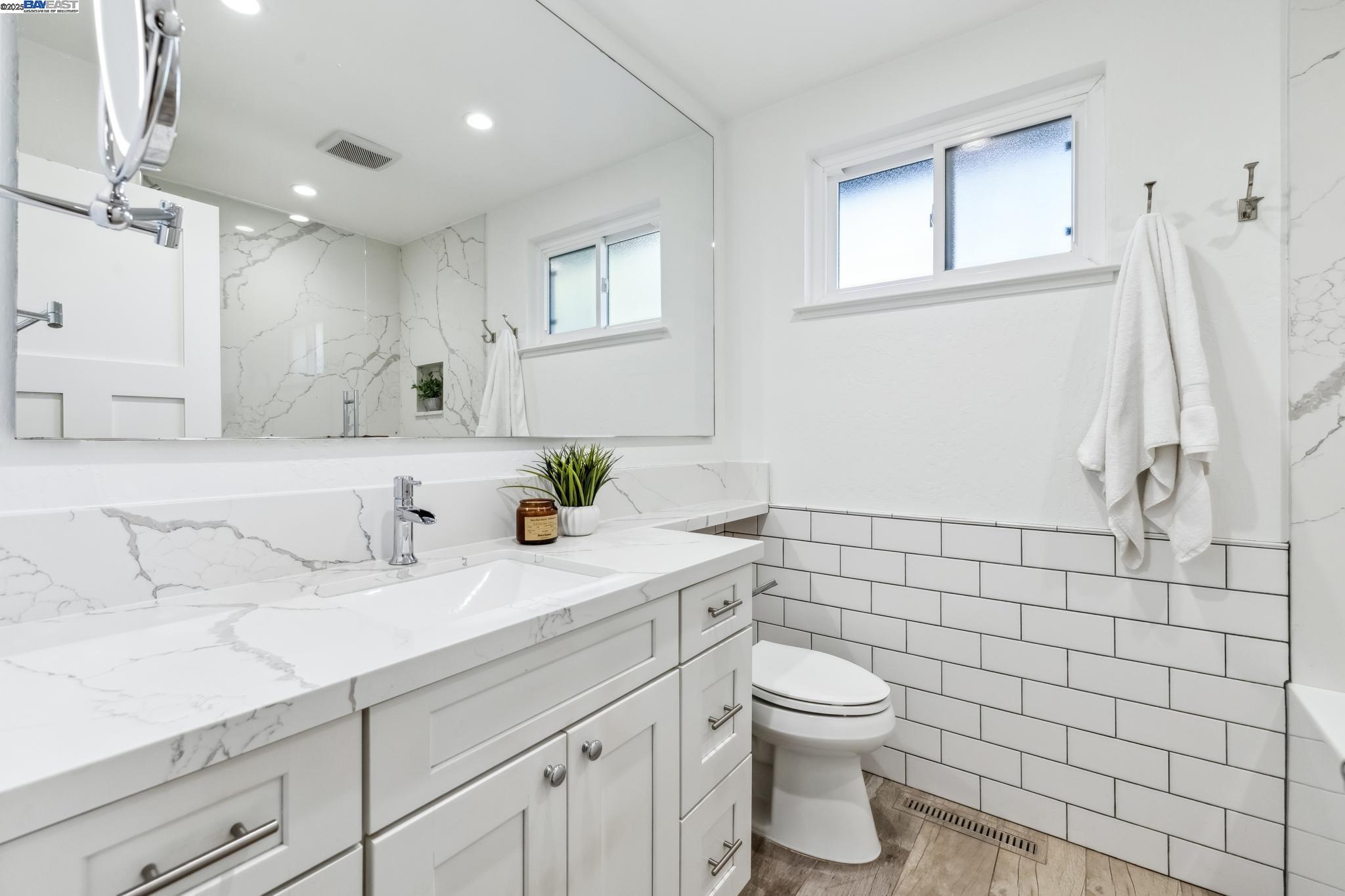 Detail Gallery Image 42 of 55 For 3134 Terry Ct, Castro Valley,  CA 94546 - 4 Beds | 2/1 Baths