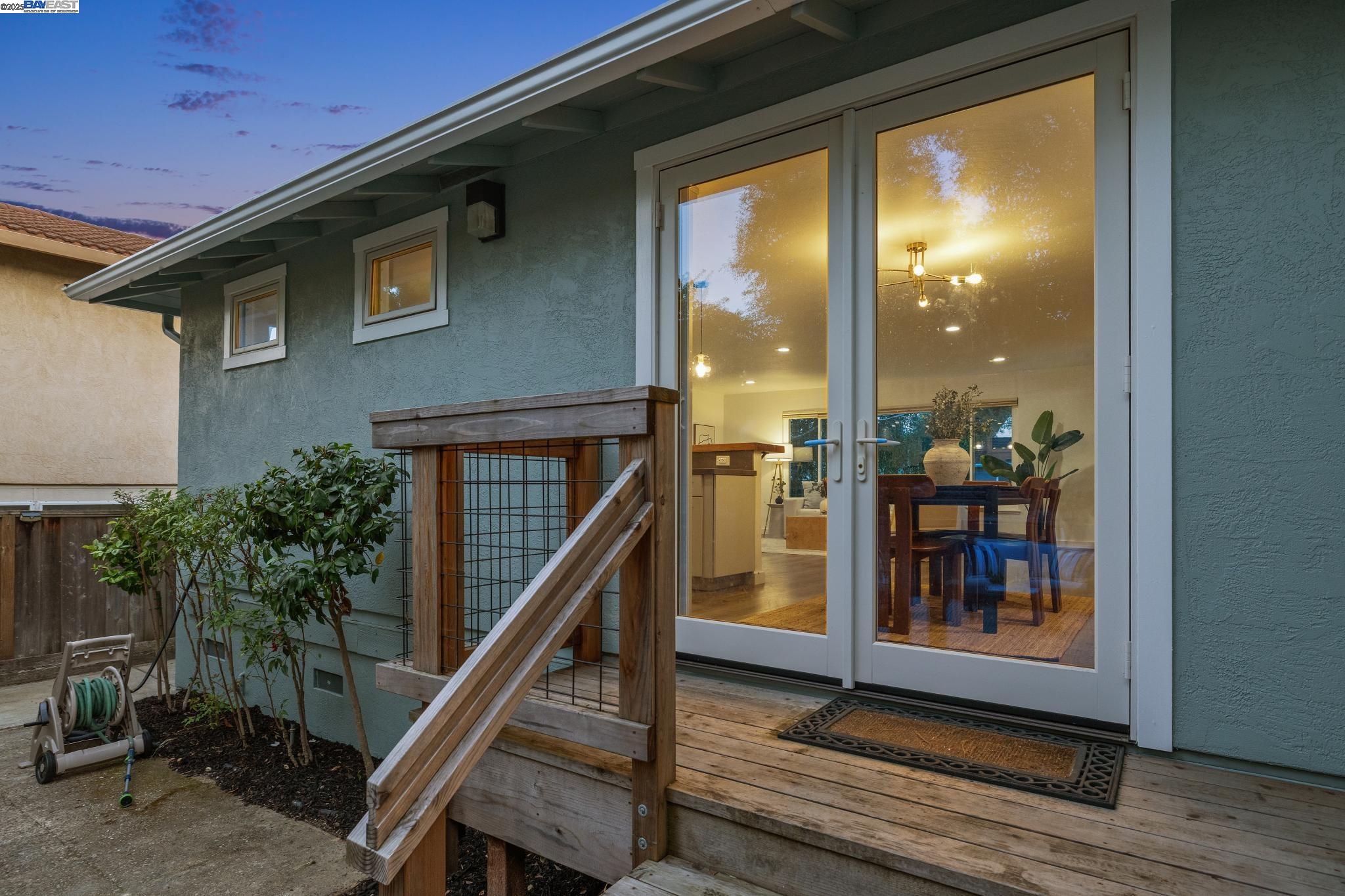 Detail Gallery Image 49 of 55 For 3134 Terry Ct, Castro Valley,  CA 94546 - 4 Beds | 2/1 Baths