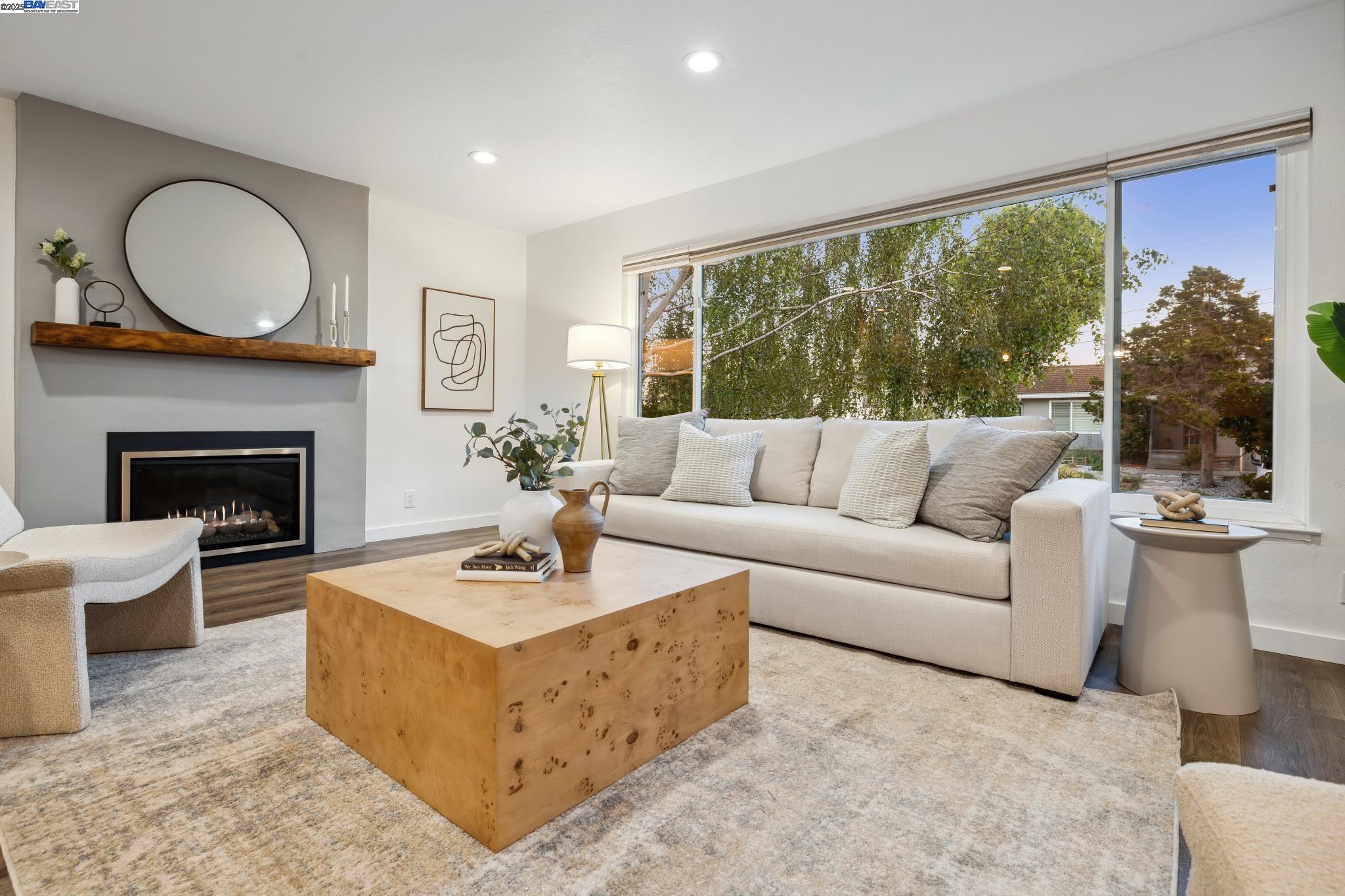 Detail Gallery Image 8 of 55 For 3134 Terry Ct, Castro Valley,  CA 94546 - 4 Beds | 2/1 Baths