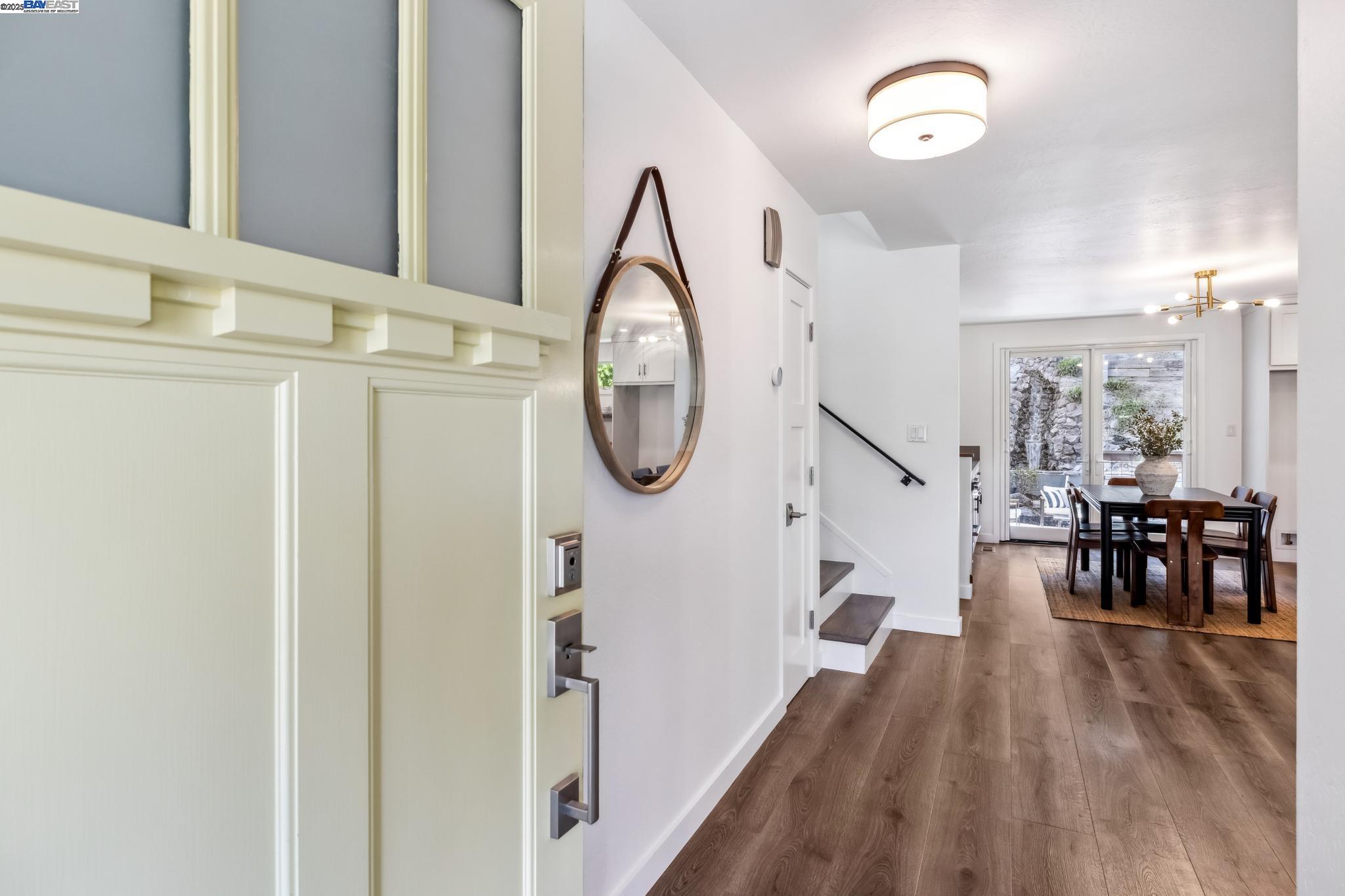 Detail Gallery Image 9 of 55 For 3134 Terry Ct, Castro Valley,  CA 94546 - 4 Beds | 2/1 Baths