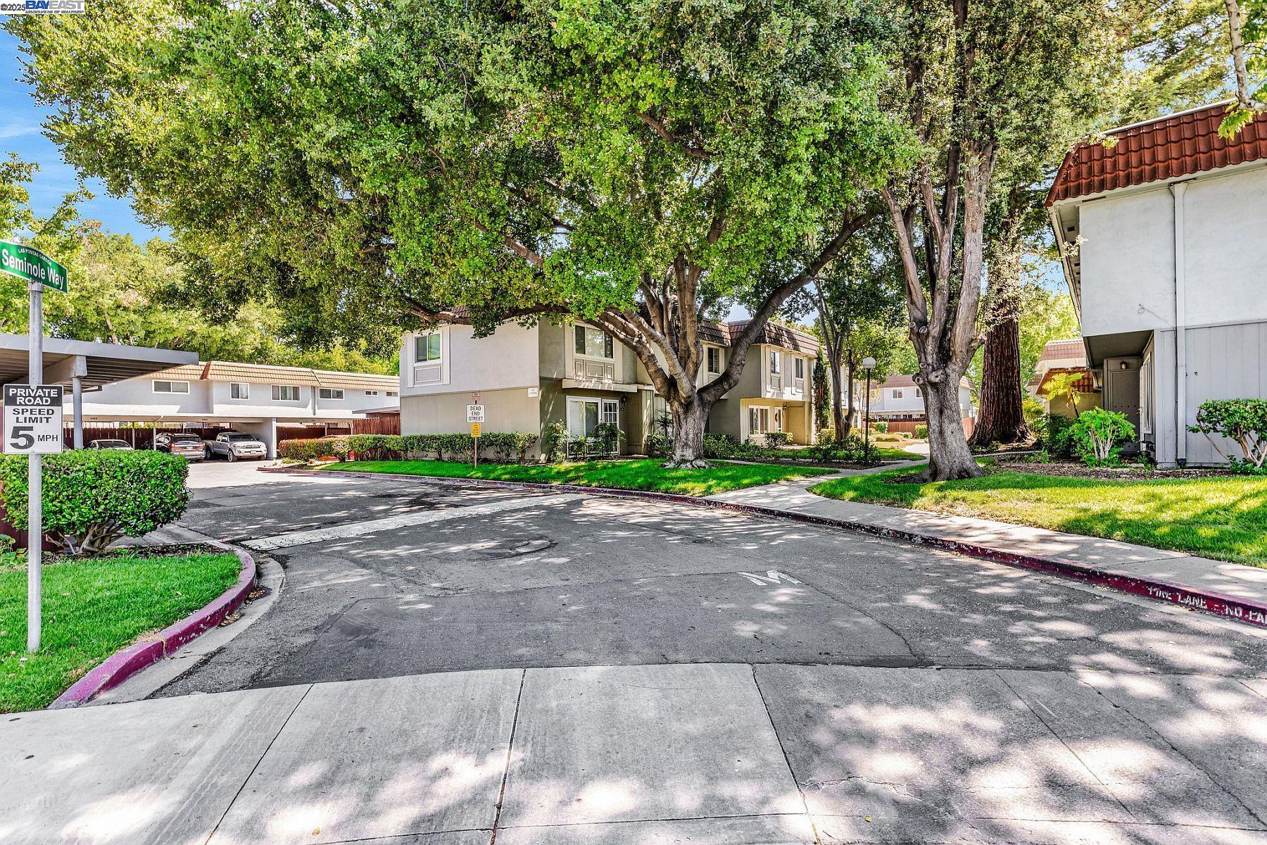 Detail Gallery Image 14 of 14 For 4446 Seminole Way, Pleasanton,  CA 94588-4201 - 4 Beds | 2/1 Baths