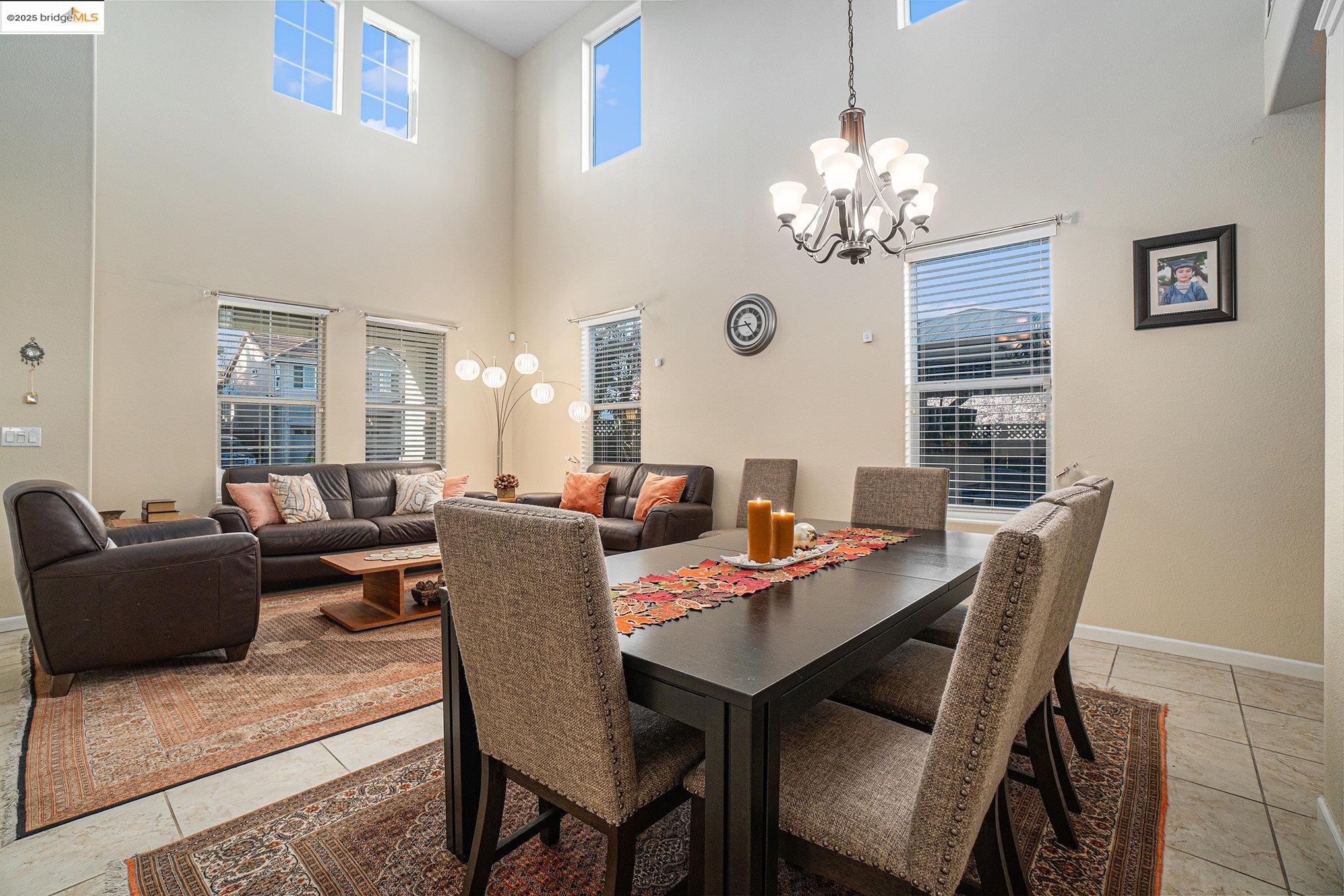 Detail Gallery Image 8 of 42 For 1174 Tropicana Ln, Brentwood,  CA 94513 - 5 Beds | 3 Baths