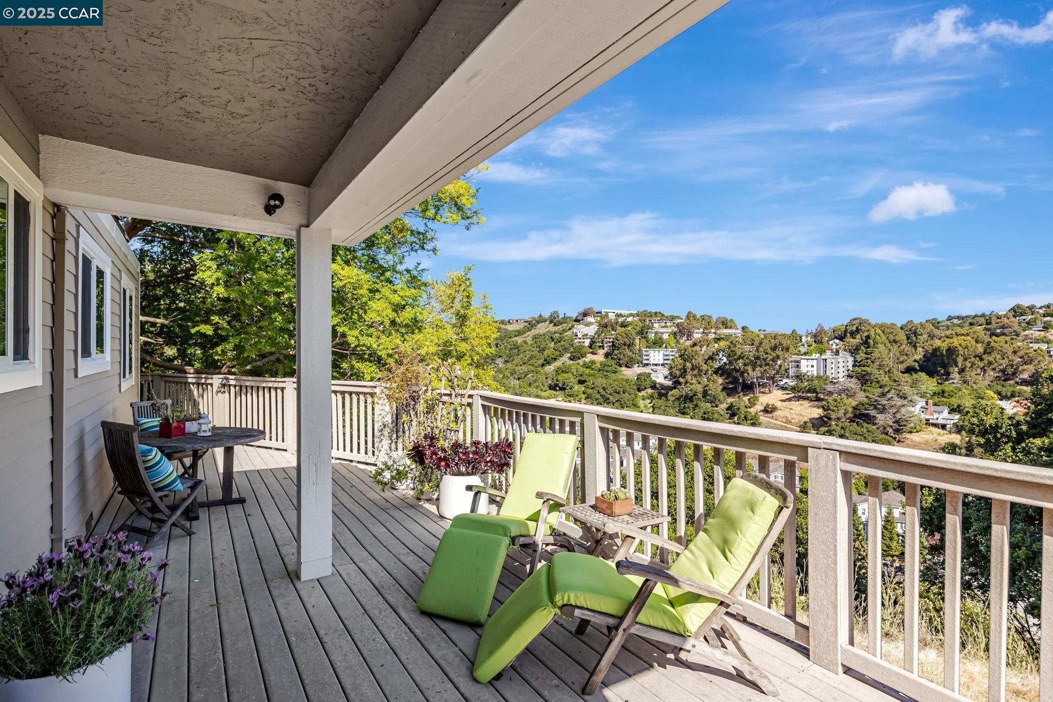 Detail Gallery Image 28 of 36 For 2280 Hastings Dr, Belmont,  CA 94002 - 3 Beds | 2 Baths