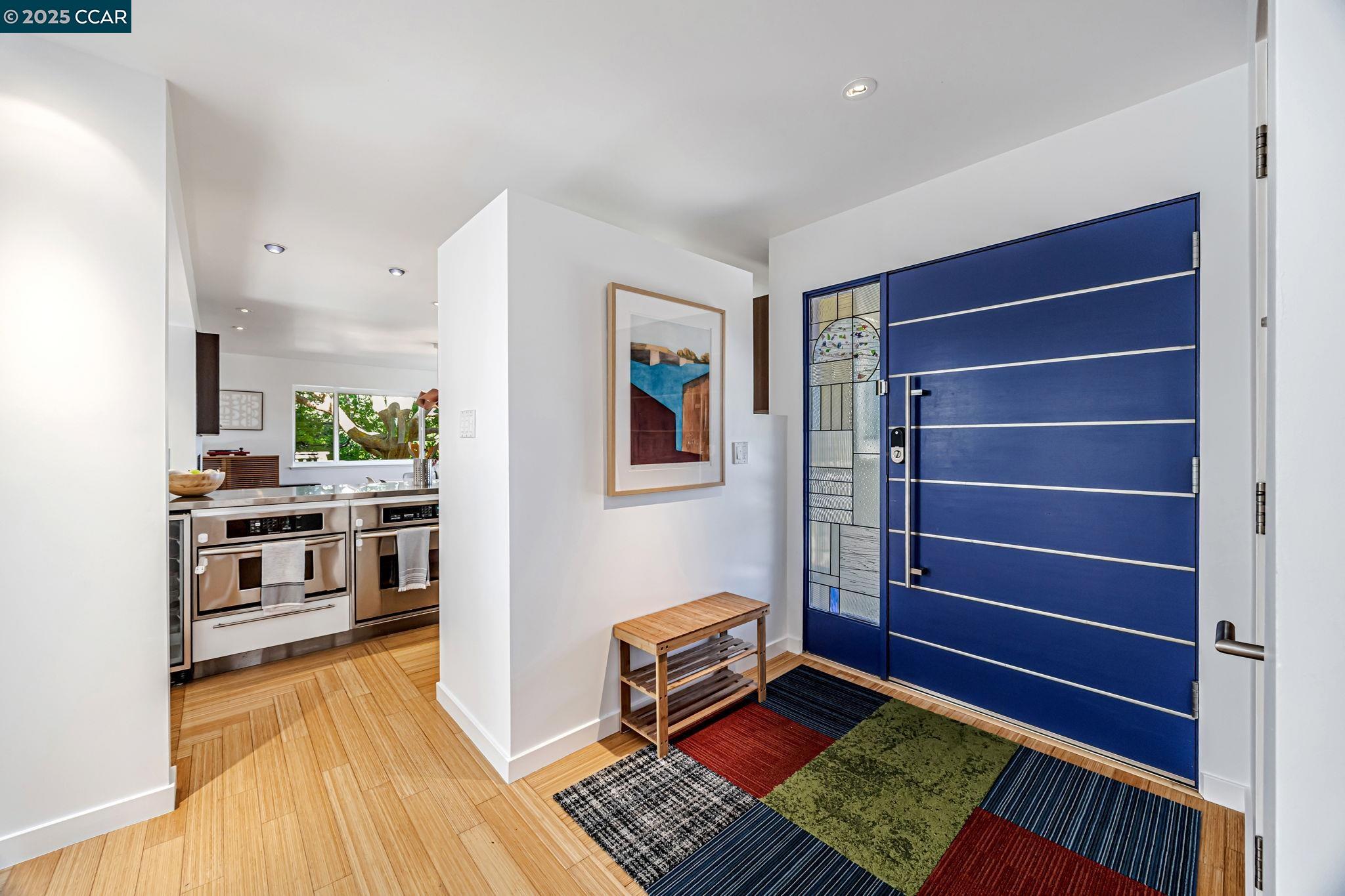 Detail Gallery Image 5 of 36 For 2280 Hastings Dr, Belmont,  CA 94002 - 3 Beds | 2 Baths