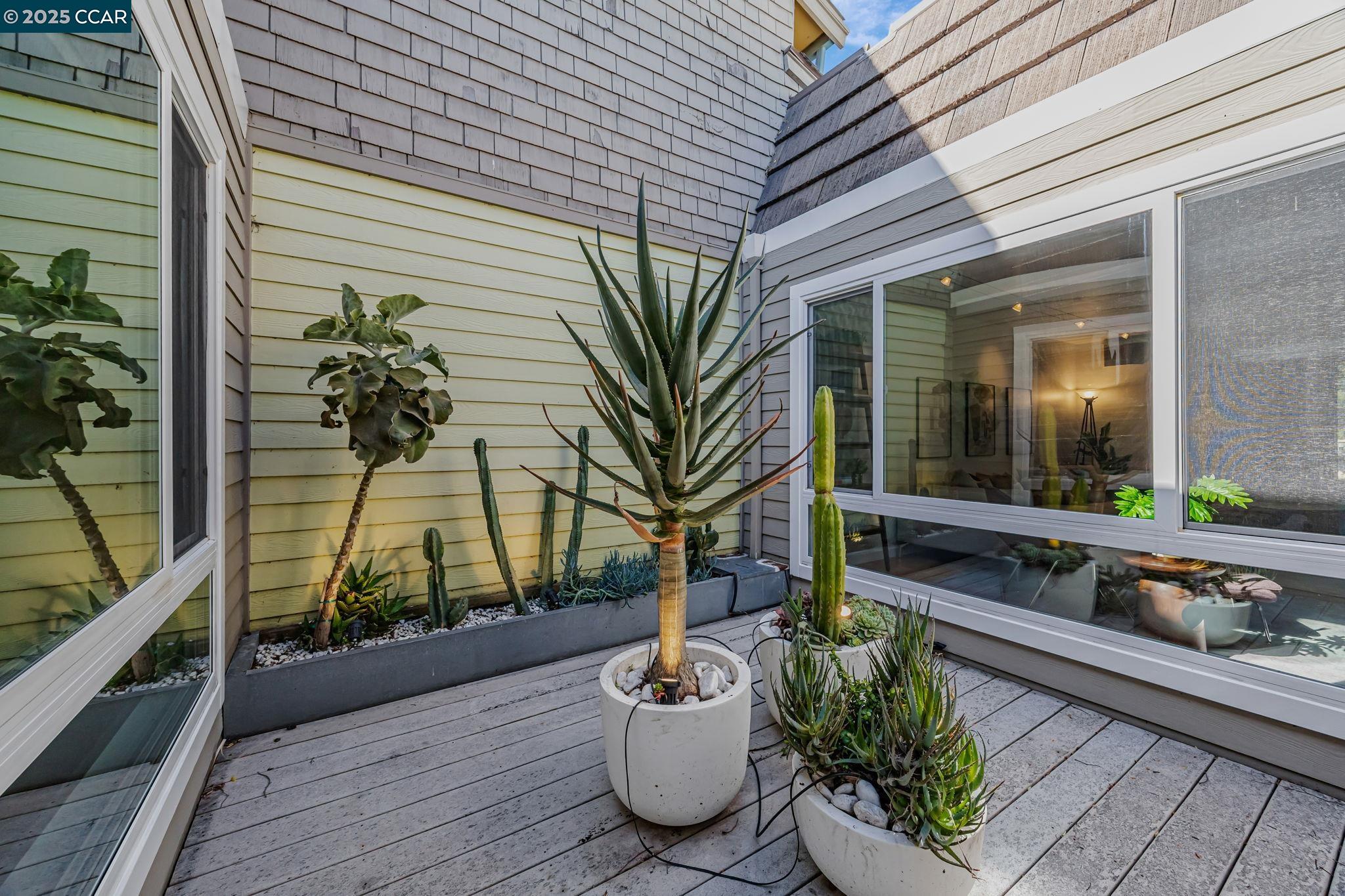 Detail Gallery Image 7 of 36 For 2280 Hastings Dr, Belmont,  CA 94002 - 3 Beds | 2 Baths