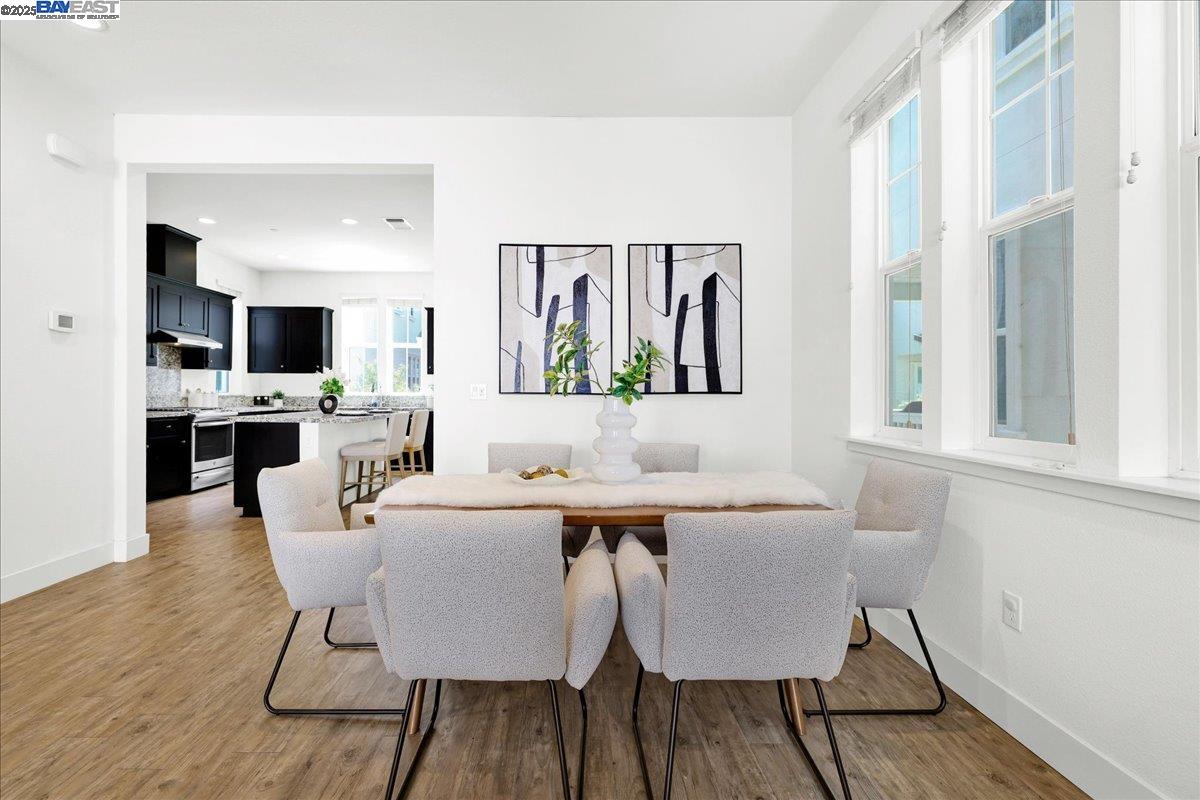 Detail Gallery Image 17 of 45 For 37437 Bay Crest Road, Newark,  CA 94560 - 4 Beds | 3/1 Baths